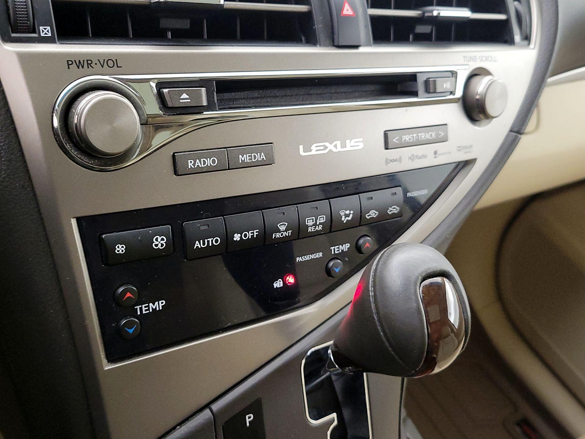 Thumbnail: 2015 Lexus RX - 17