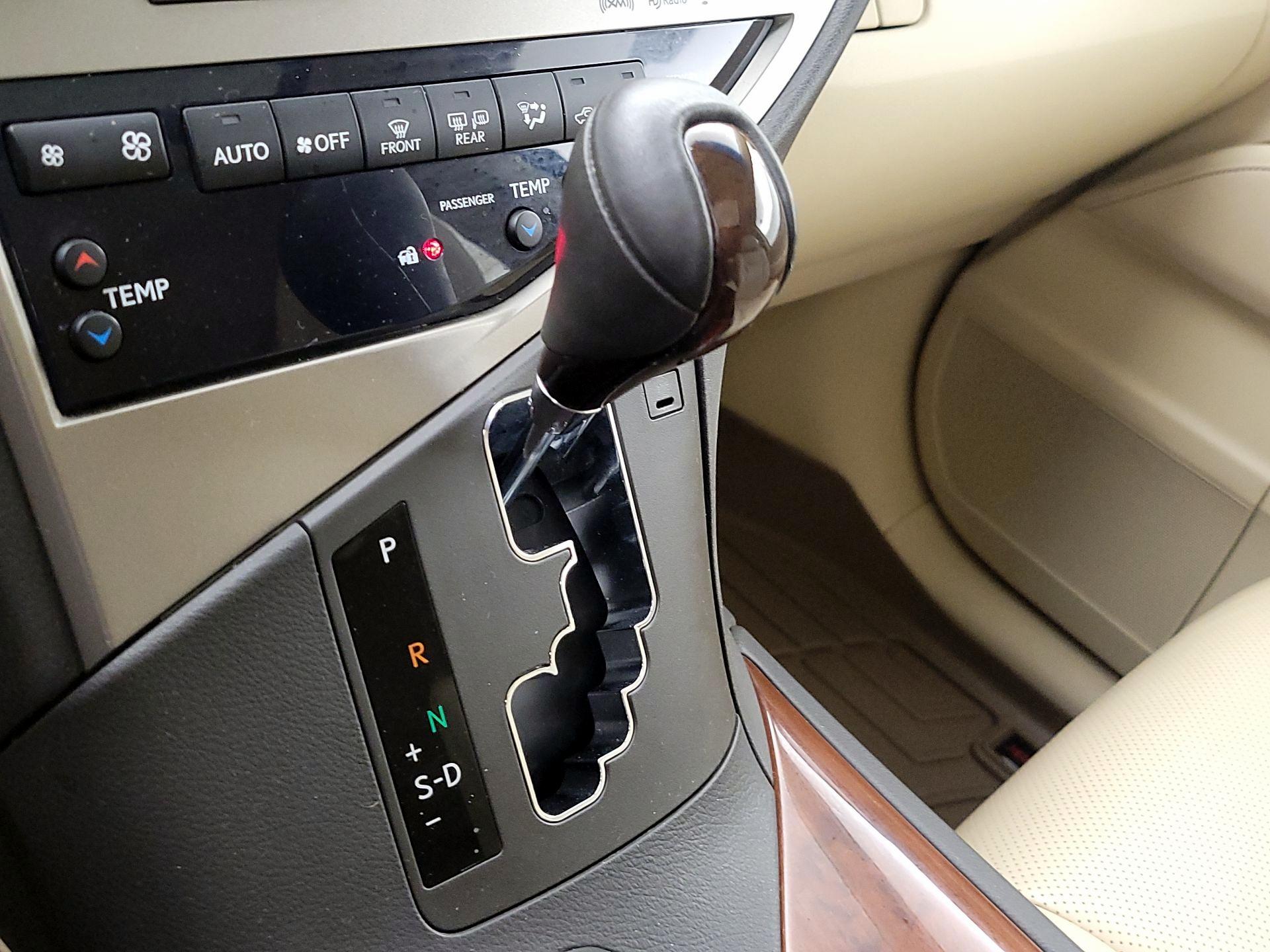 Thumbnail: 2015 Lexus RX - 18