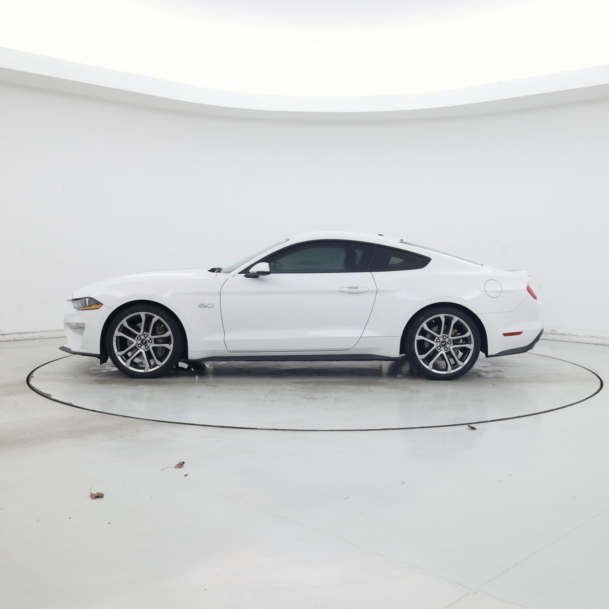 Thumbnail: 2019 Ford Mustang - 3