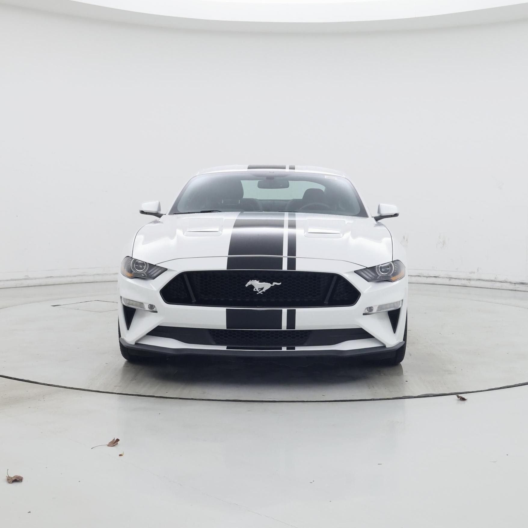 Thumbnail: 2019 Ford Mustang - 5