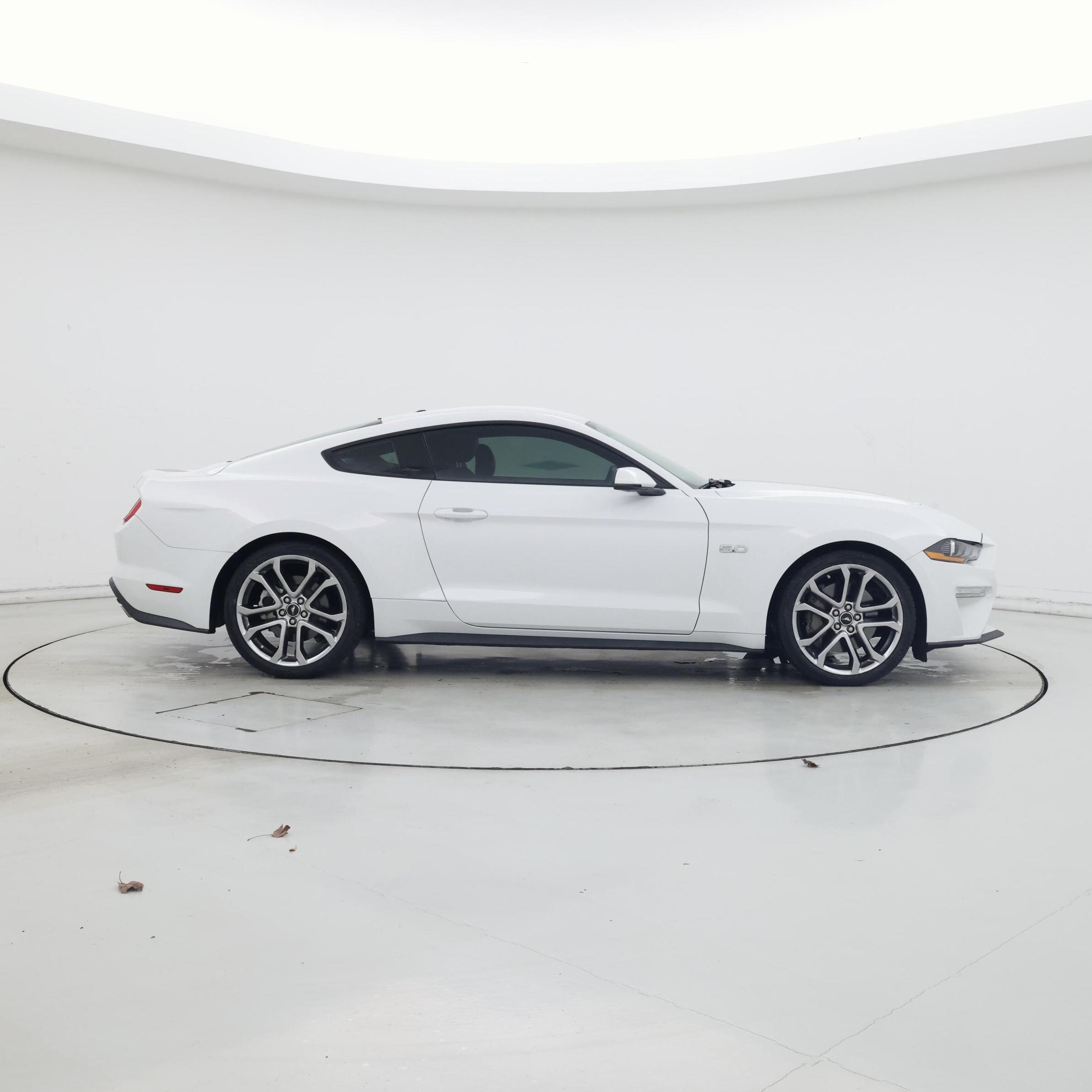 Thumbnail: 2019 Ford Mustang - 7