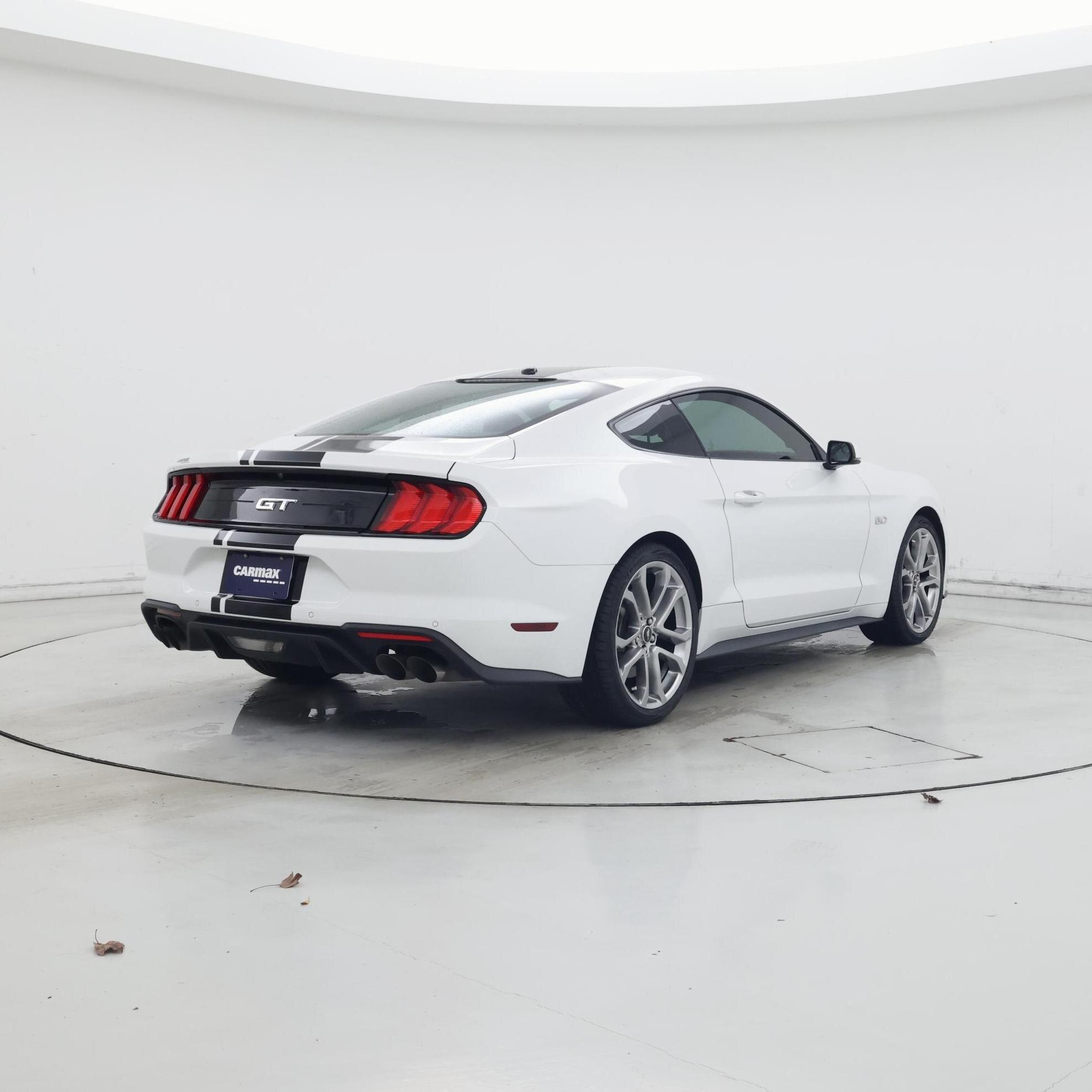 Thumbnail: 2019 Ford Mustang - 8