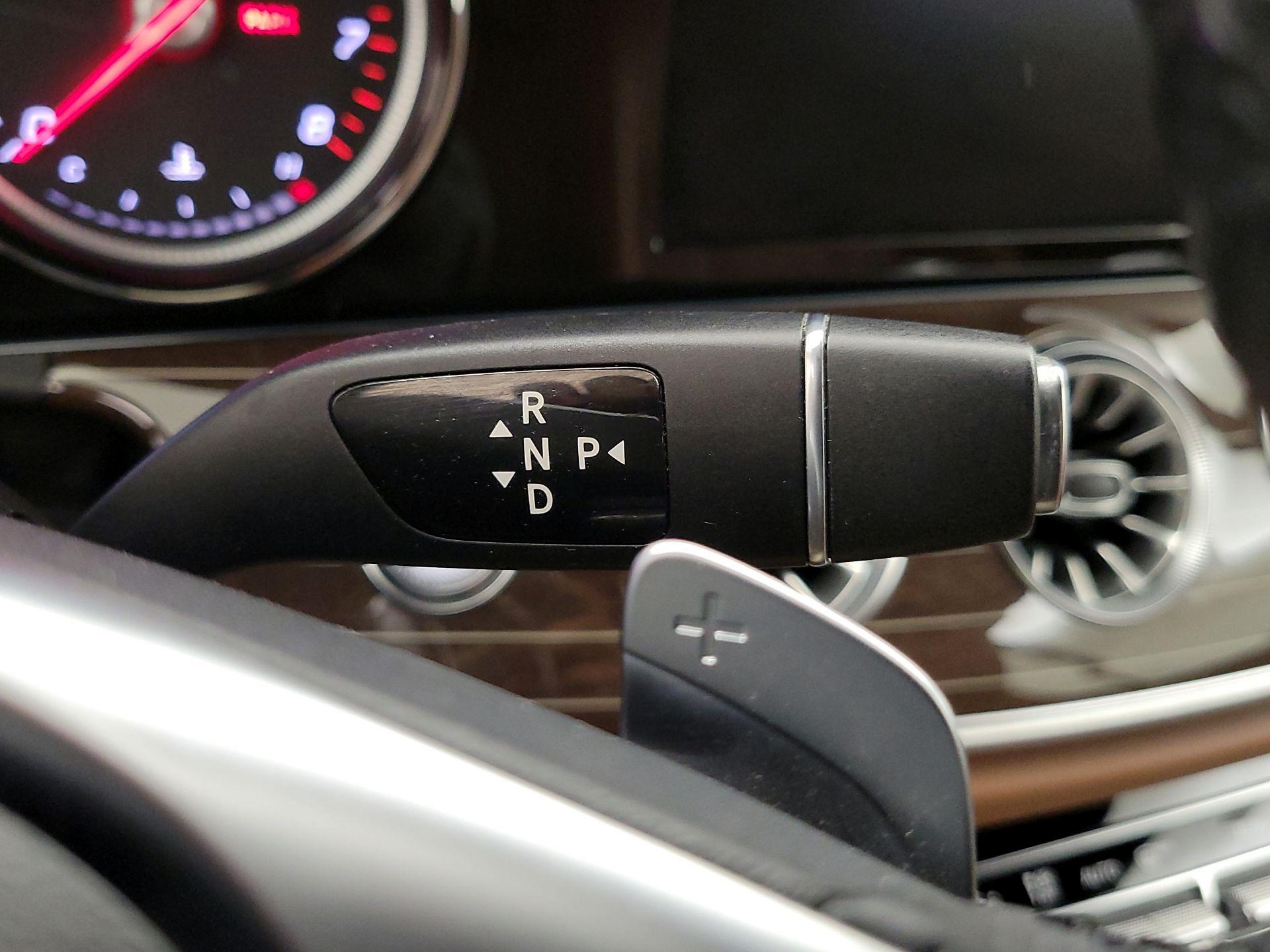 Thumbnail: 2018 Mercedes-Benz E-Class - 18