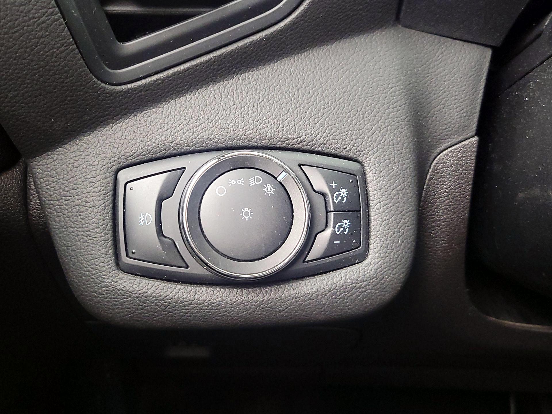 Thumbnail: 2014 Ford Escape - 13