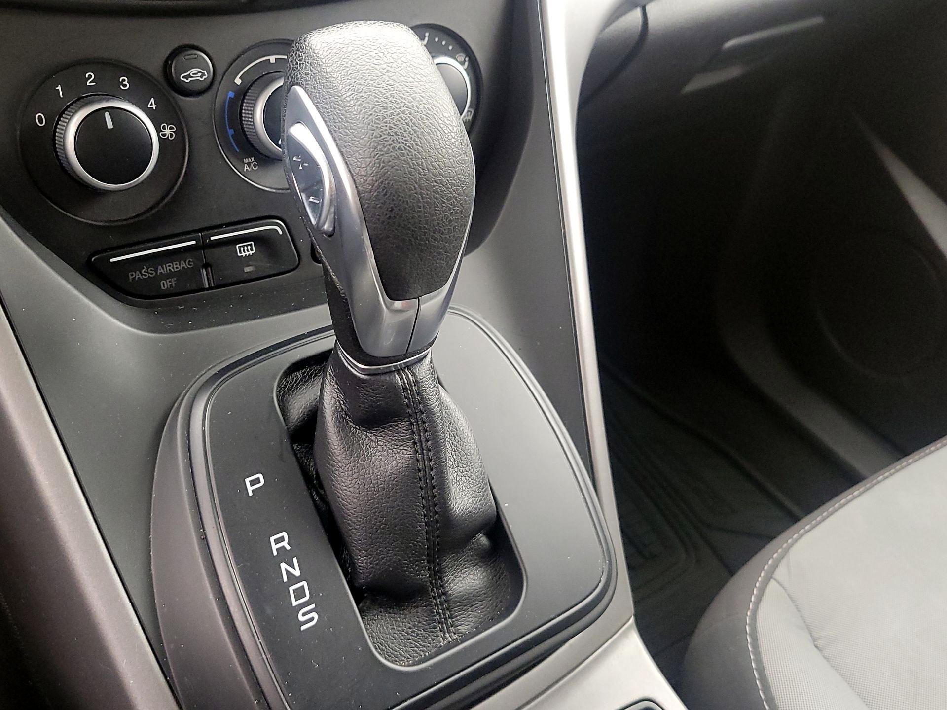 Thumbnail: 2014 Ford Escape - 17