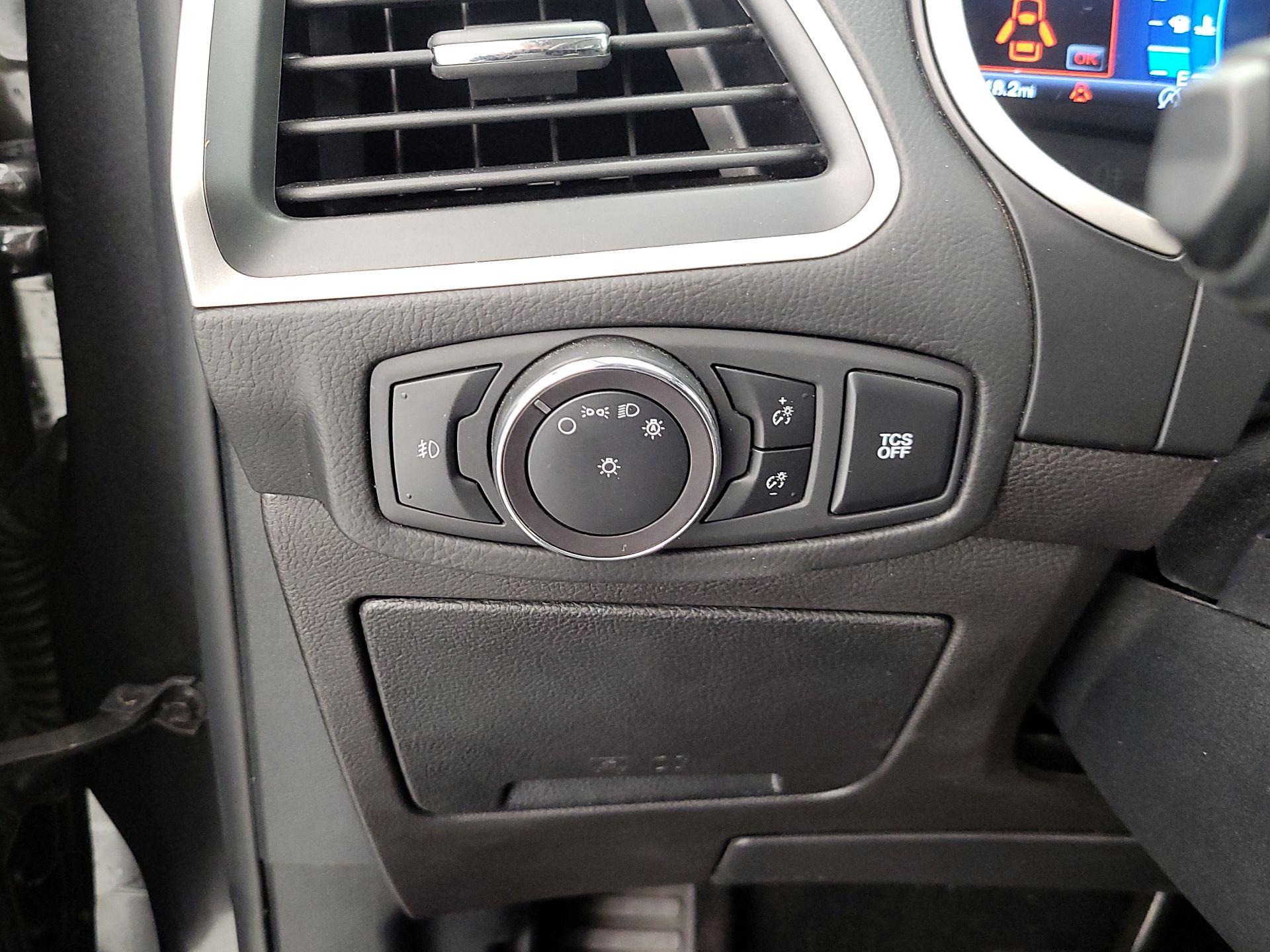 Thumbnail: 2020 Ford Edge - 13