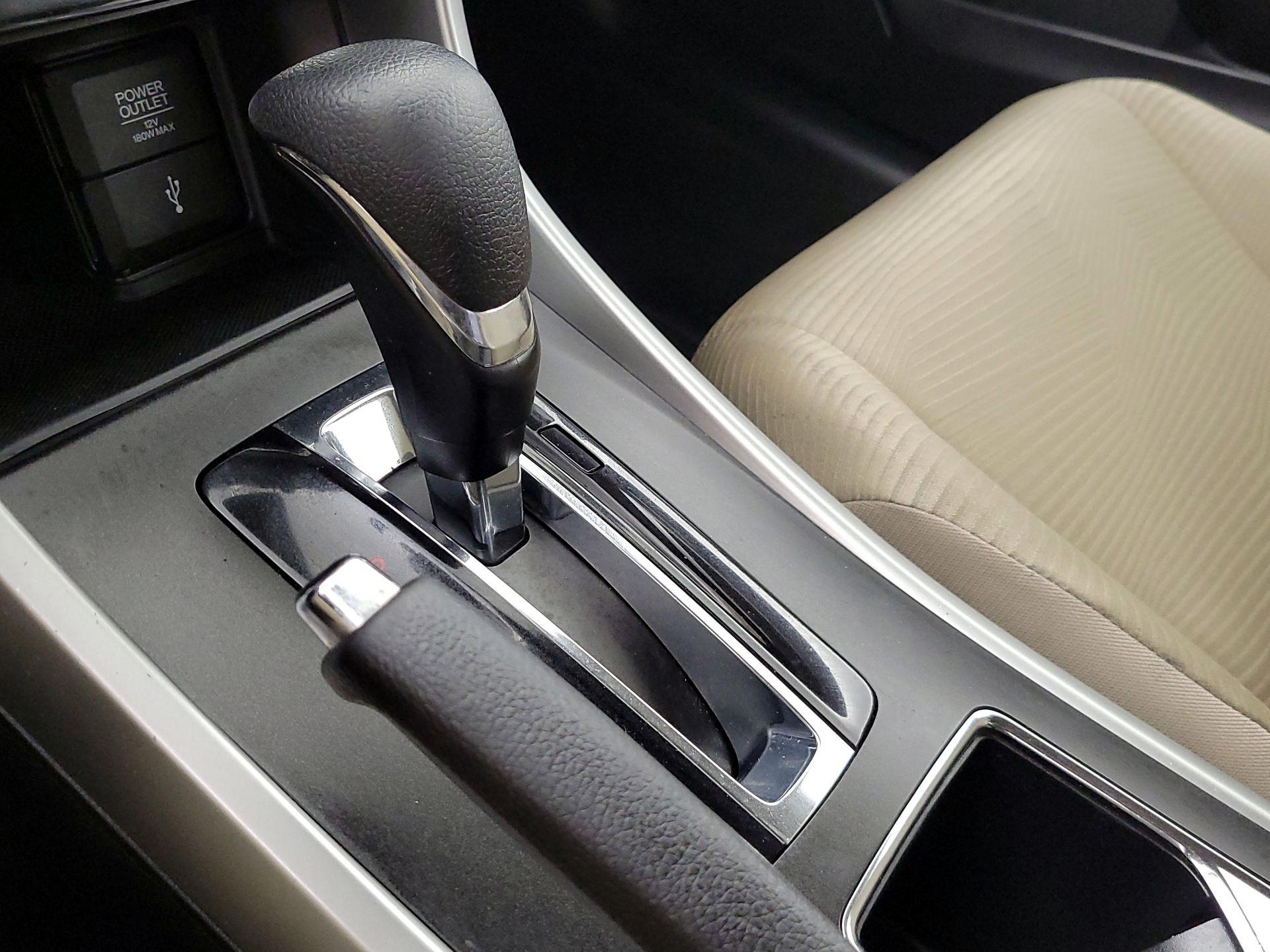 Thumbnail: 2014 Honda Accord - 17