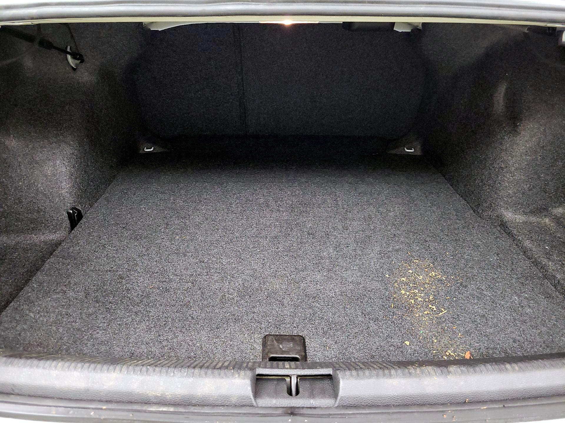 Thumbnail: 2017 Volkswagen Passat - 20