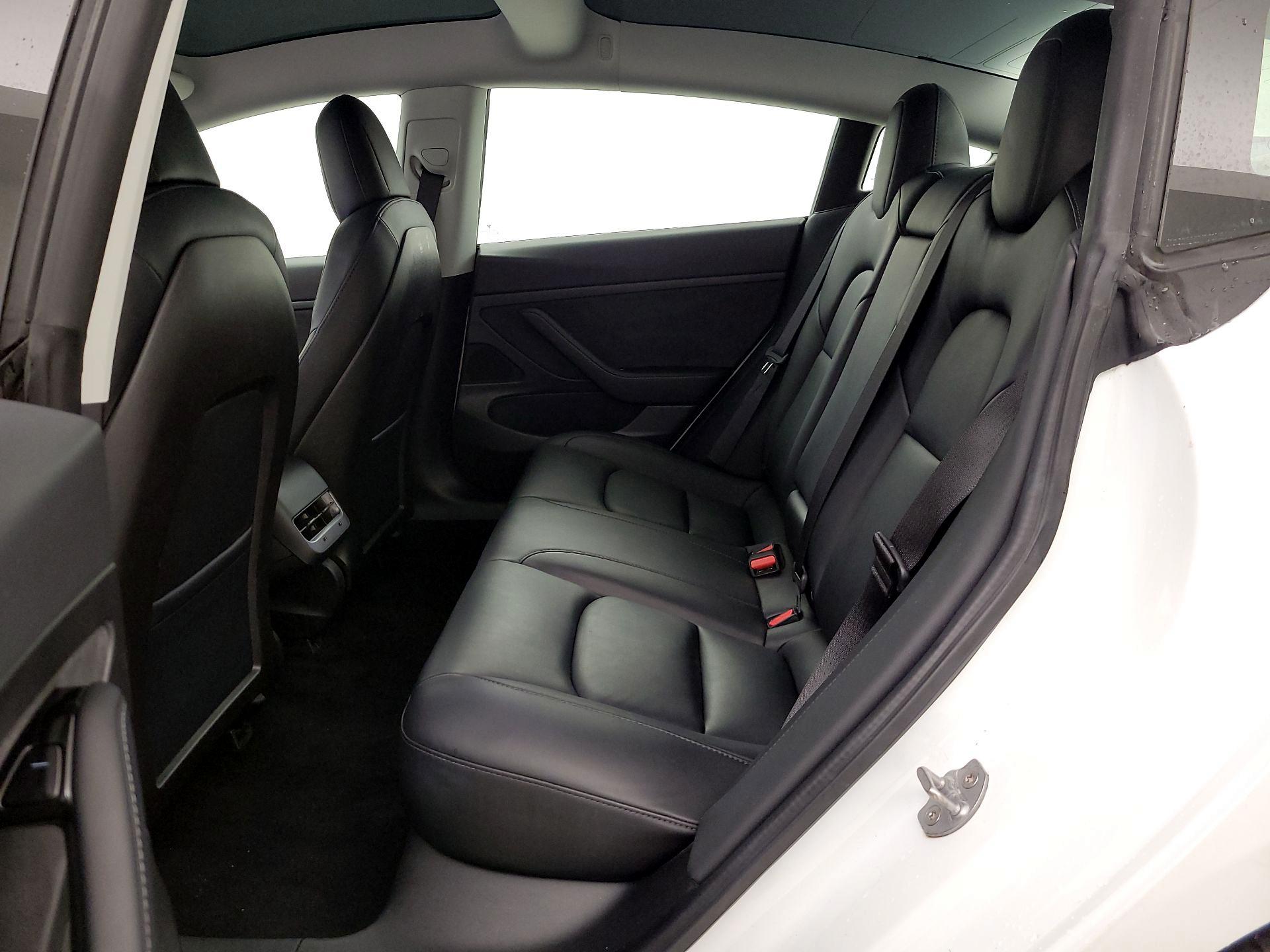 Thumbnail: 2020 Tesla Model 3 - 19