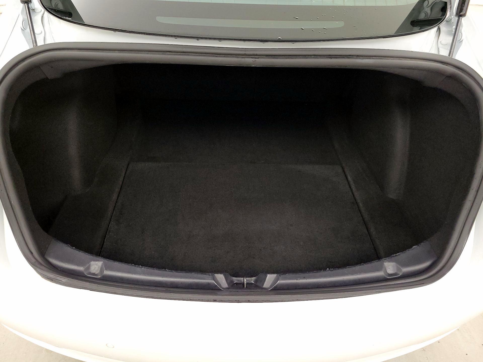 Thumbnail: 2020 Tesla Model 3 - 20