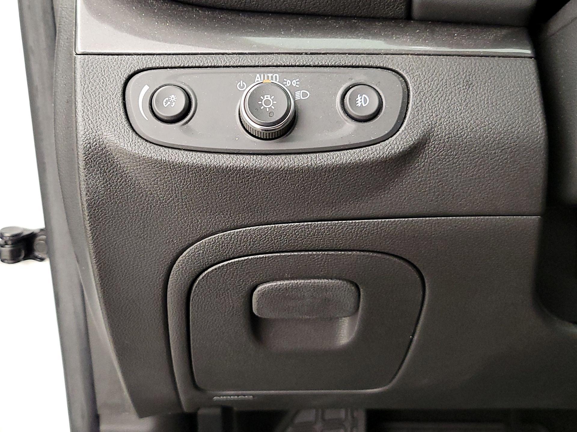 Thumbnail: 2018 Buick Encore - 13