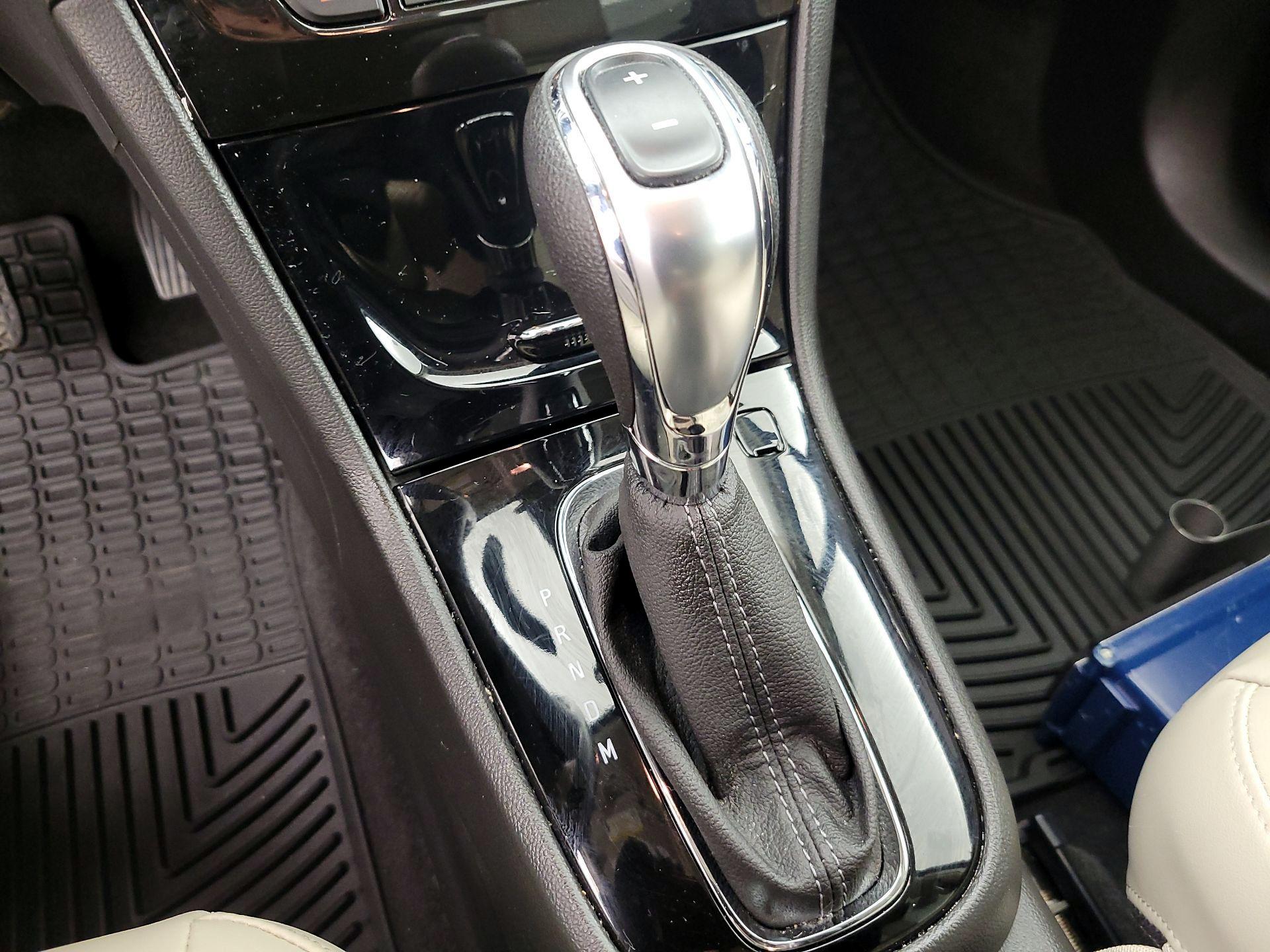 Thumbnail: 2018 Buick Encore - 18