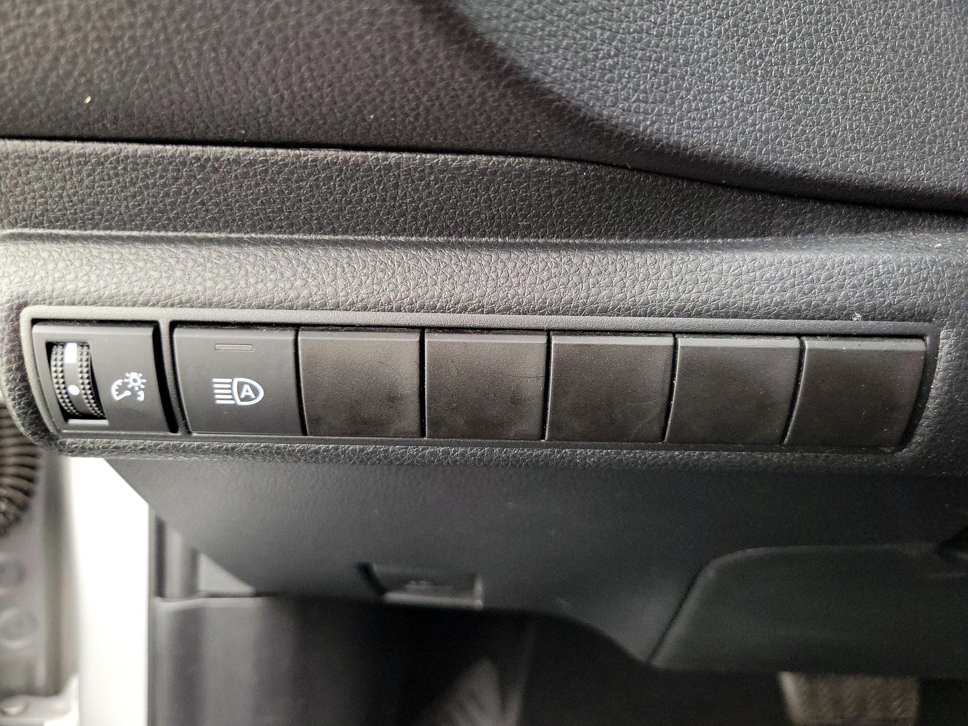 Thumbnail: 2024 Toyota Corolla - 13