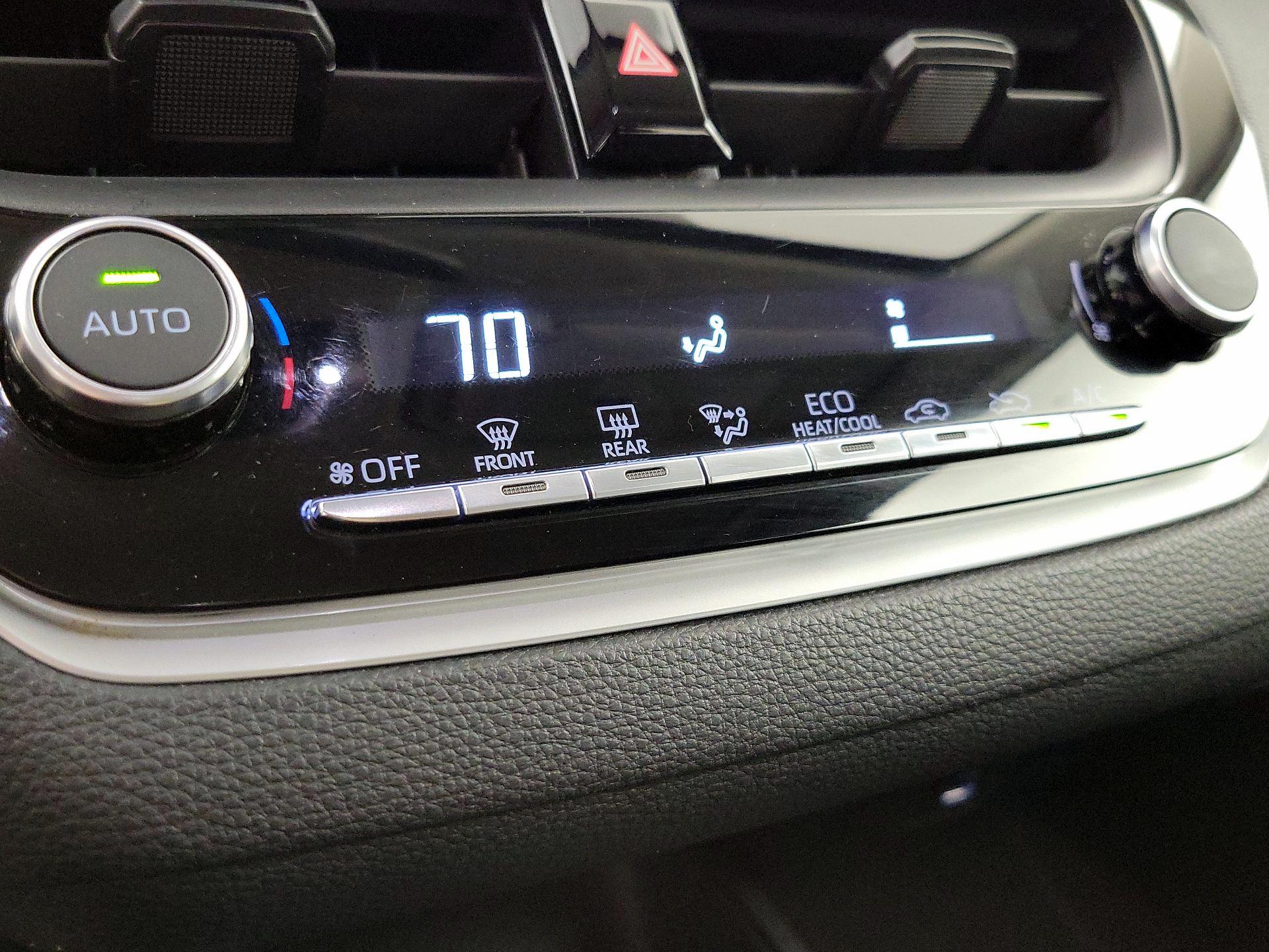 Thumbnail: 2024 Toyota Corolla - 16