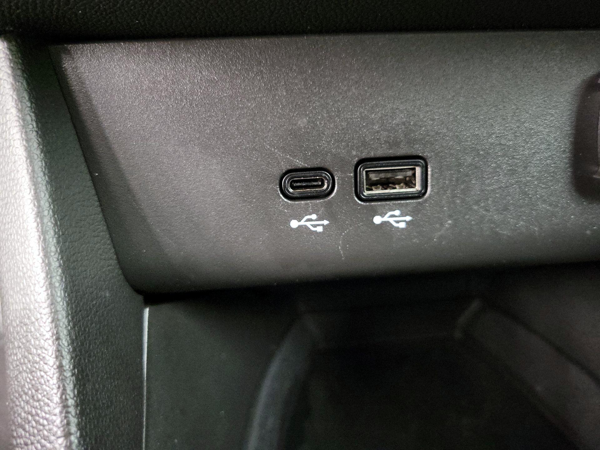 Thumbnail: 2025 Buick Encore GX - 18