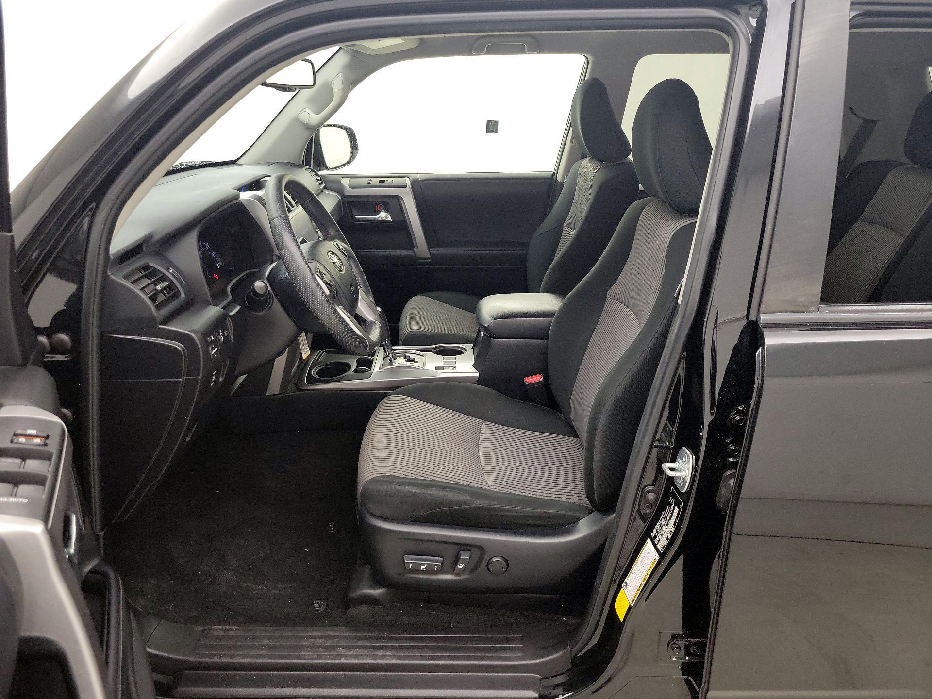 Thumbnail: 2020 Toyota 4Runner - 11