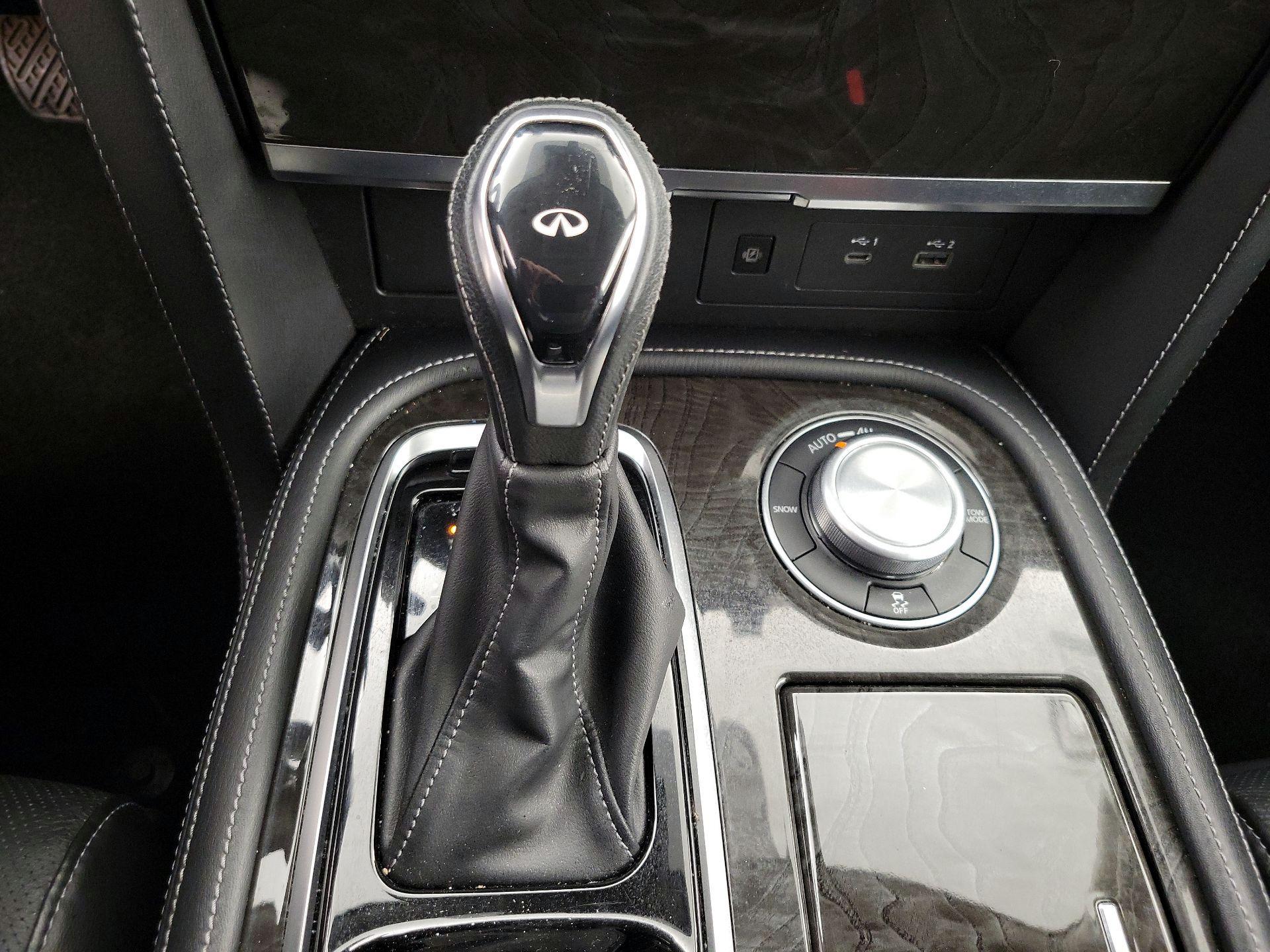 Thumbnail: 2024 INFINITI QX80 - 18