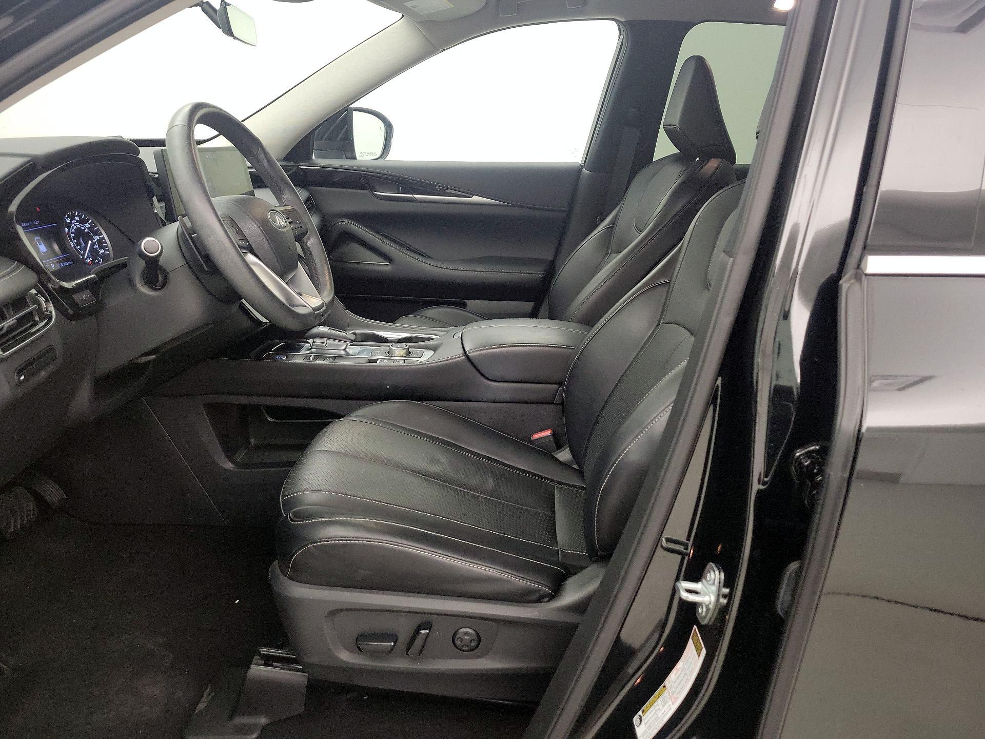 Thumbnail: 2023 INFINITI QX60 - 11