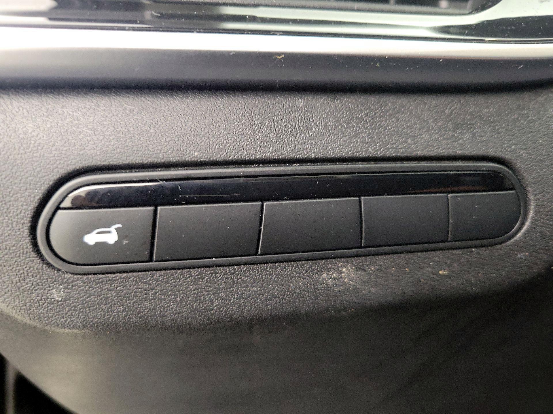 Thumbnail: 2023 INFINITI QX60 - 13