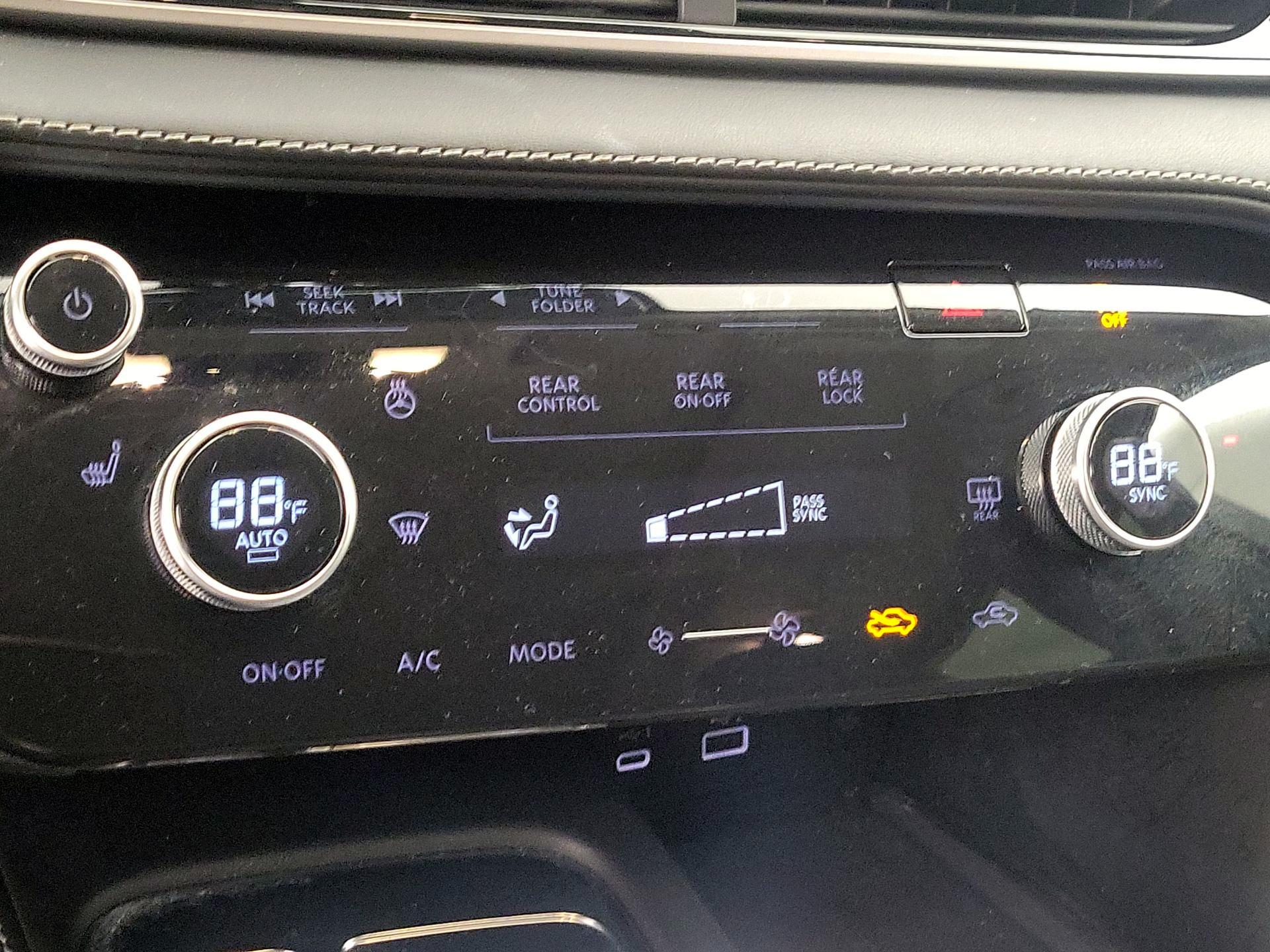 Thumbnail: 2023 INFINITI QX60 - 16