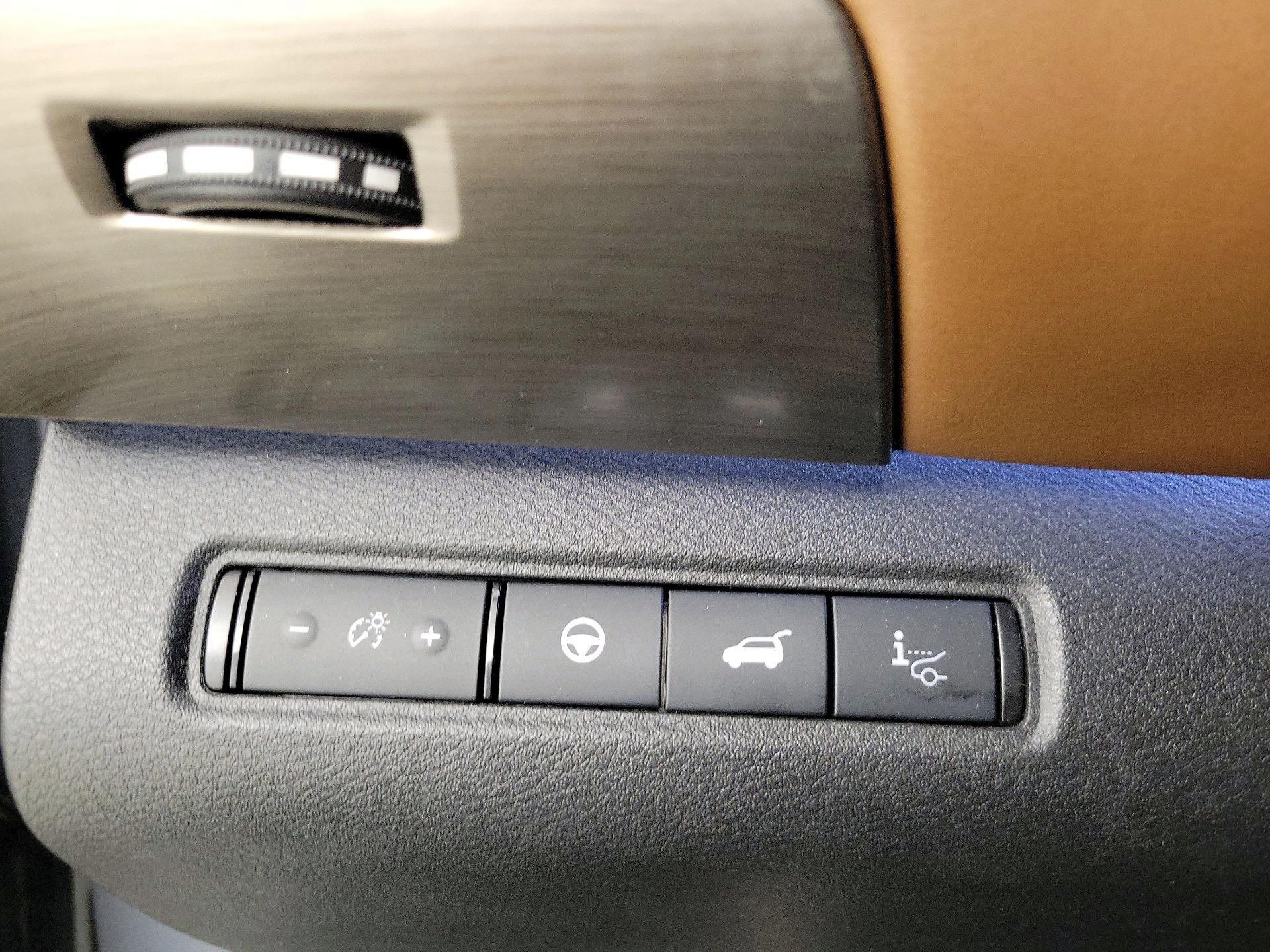 Thumbnail: 2023 Nissan Pathfinder - 13