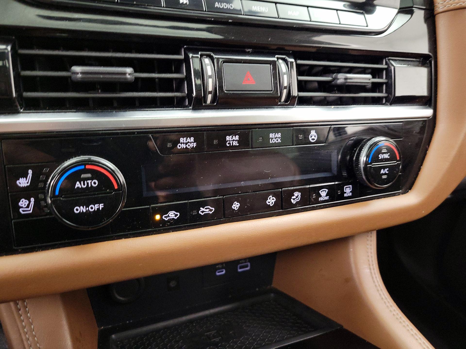 Thumbnail: 2023 Nissan Pathfinder - 17