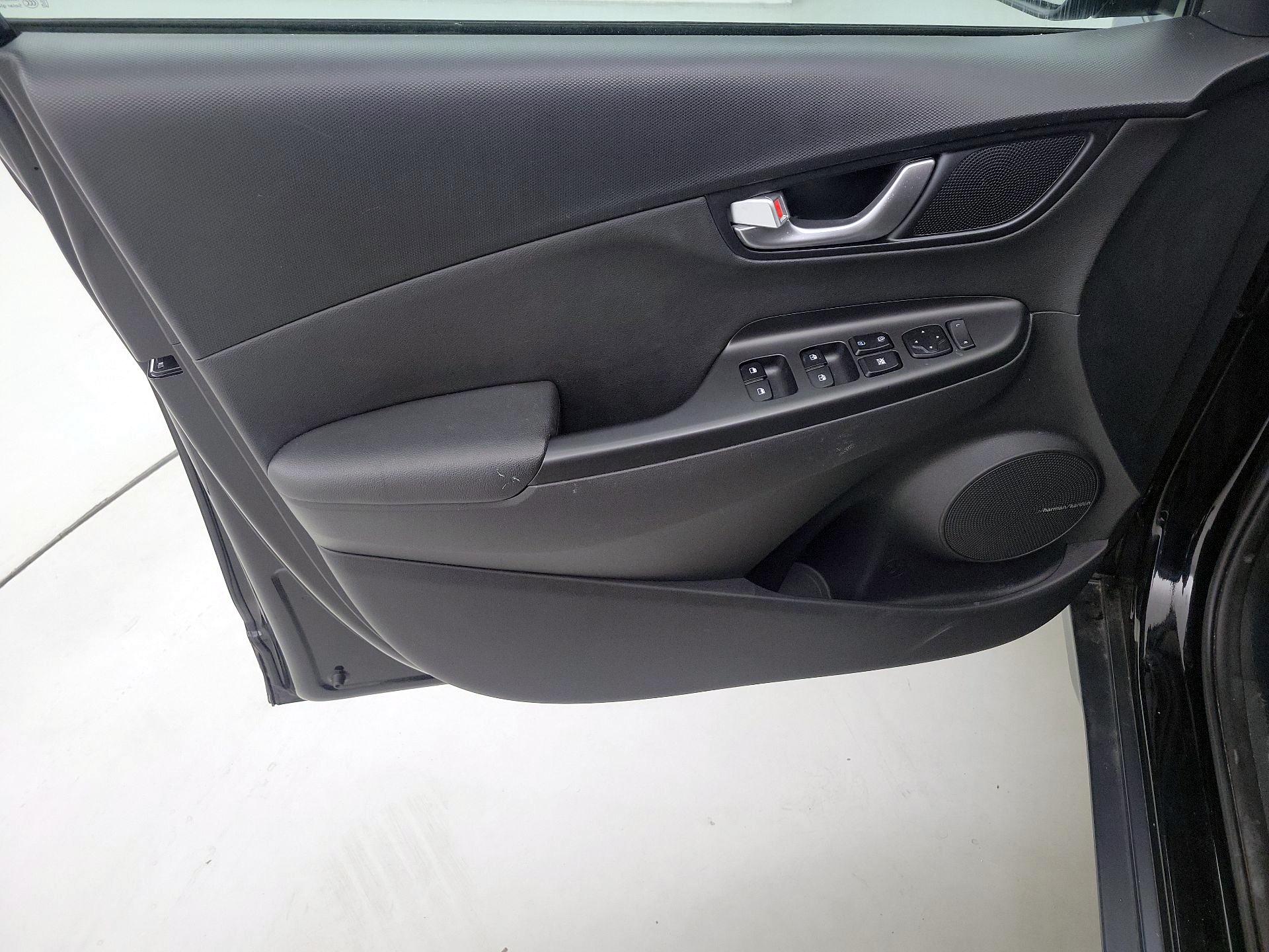 Thumbnail: 2022 Hyundai Kona - 12