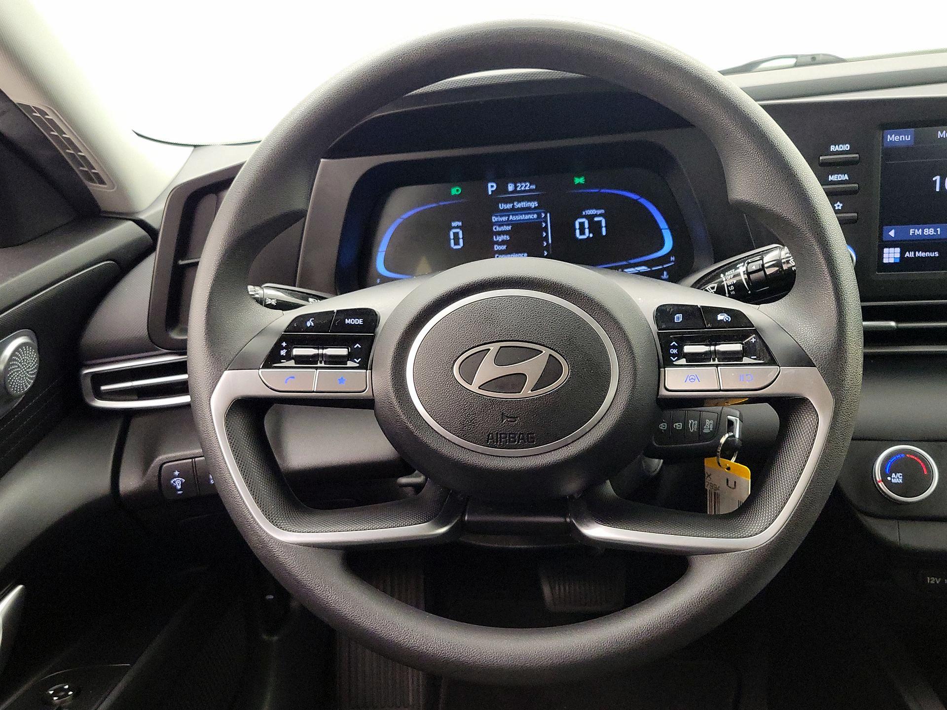 Thumbnail: 2024 Hyundai Elantra - 10