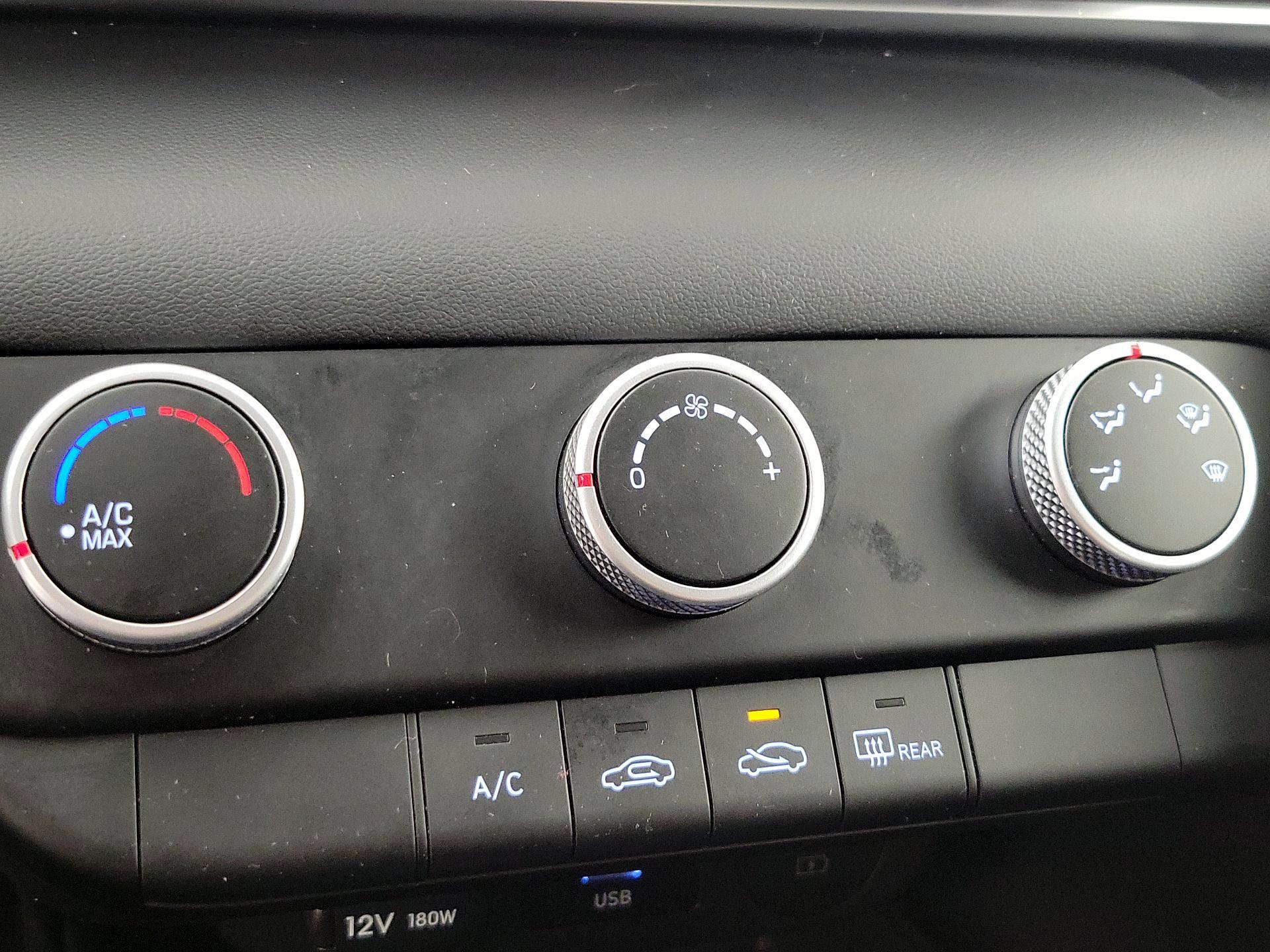 Thumbnail: 2024 Hyundai Elantra - 16