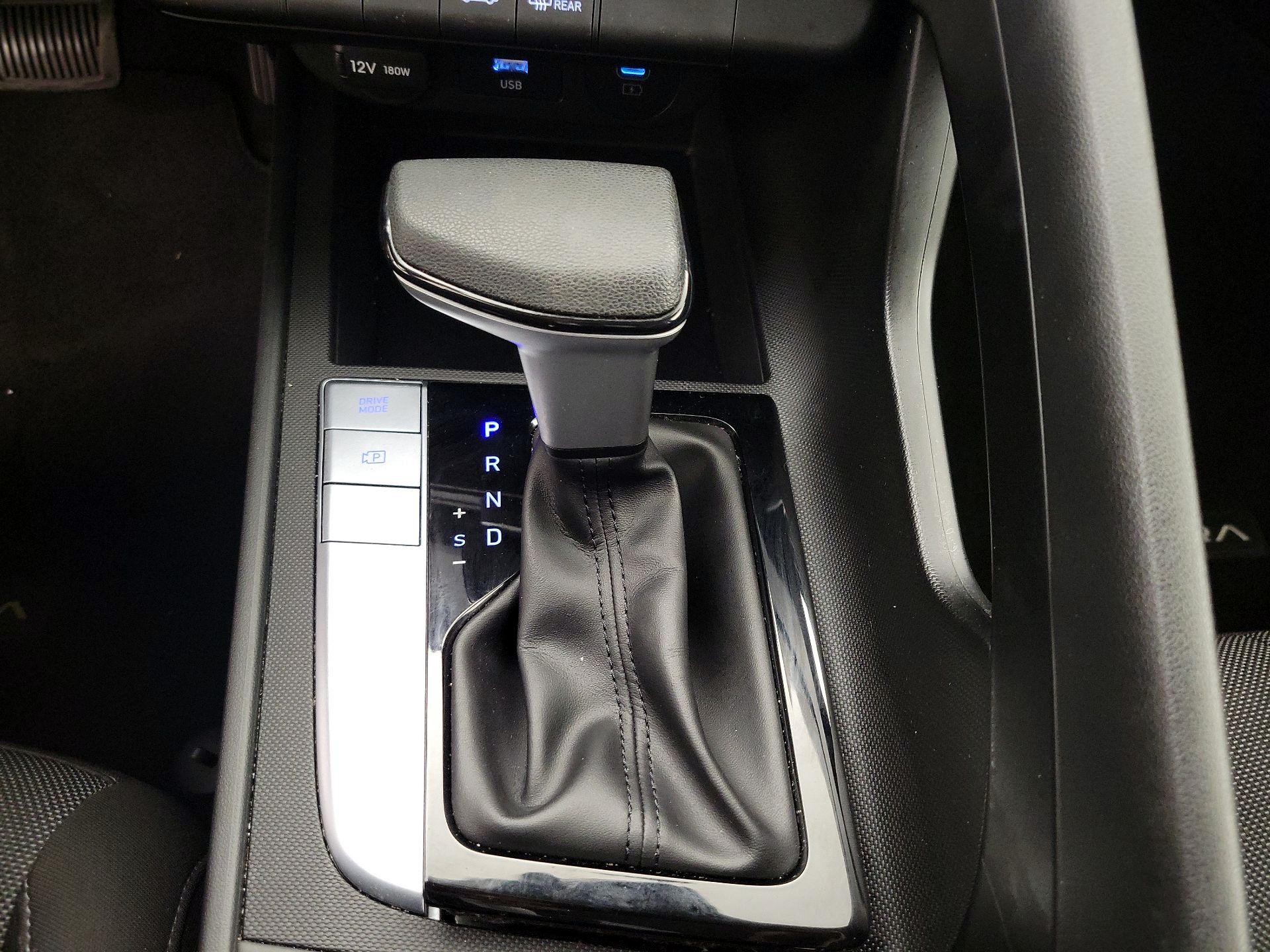 Thumbnail: 2024 Hyundai Elantra - 17