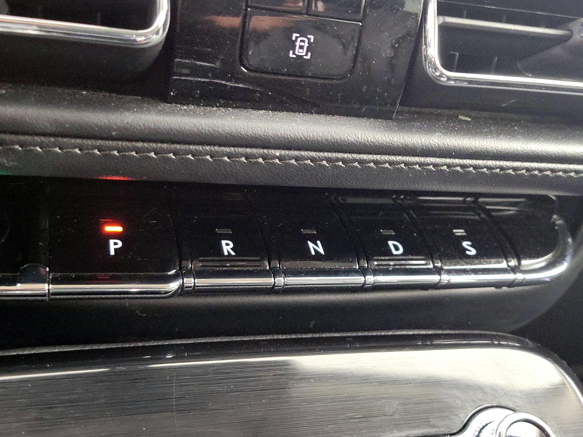 Thumbnail: 2023 Lincoln Nautilus - 18