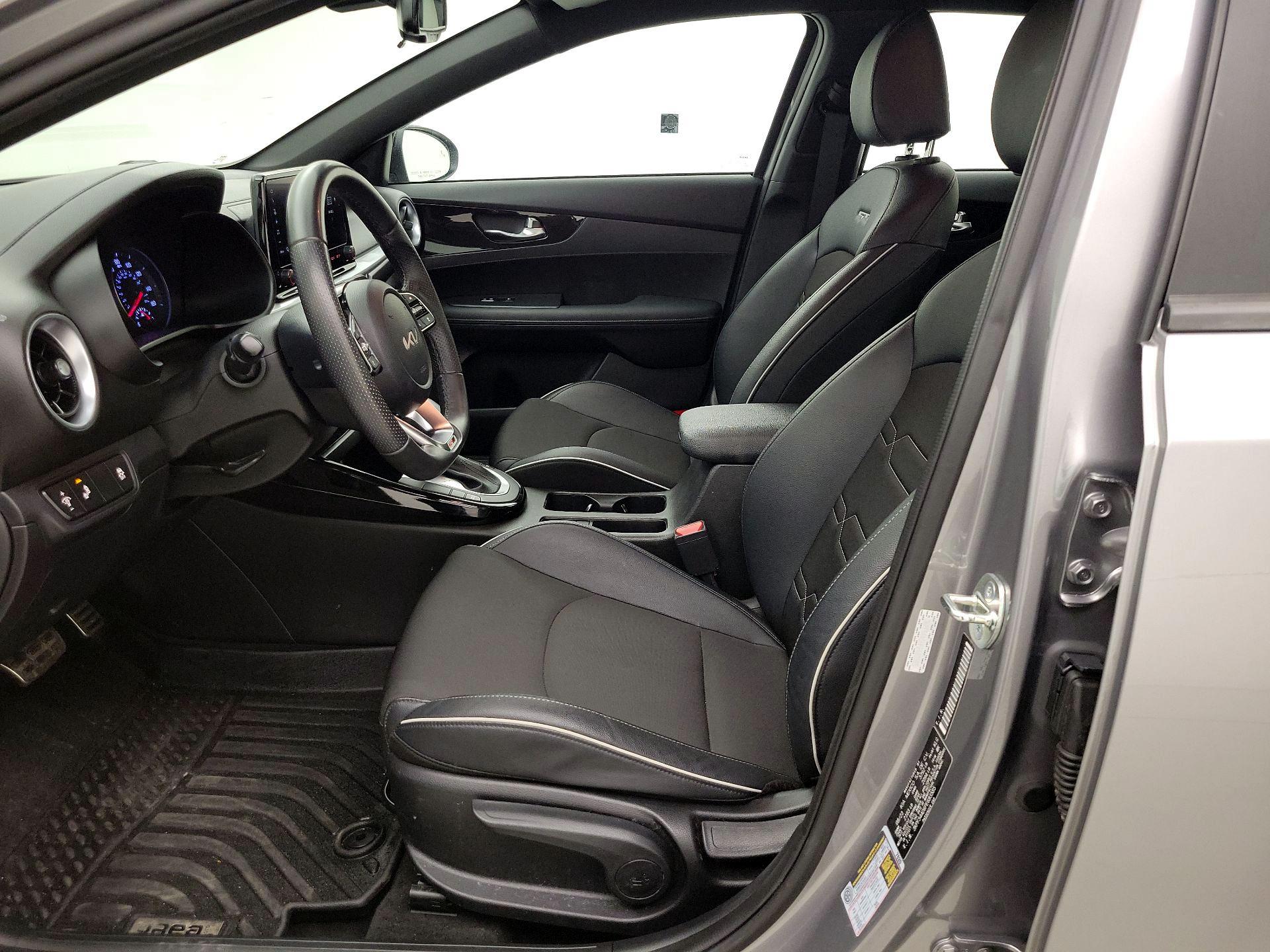 Thumbnail: 2023 Kia Forte - 11