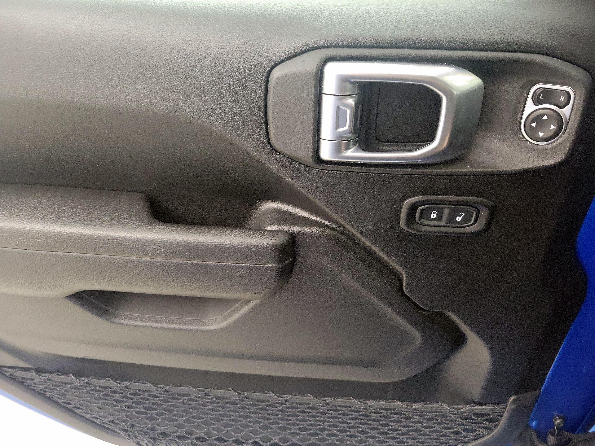 Thumbnail: 2022 Jeep Gladiator - 12