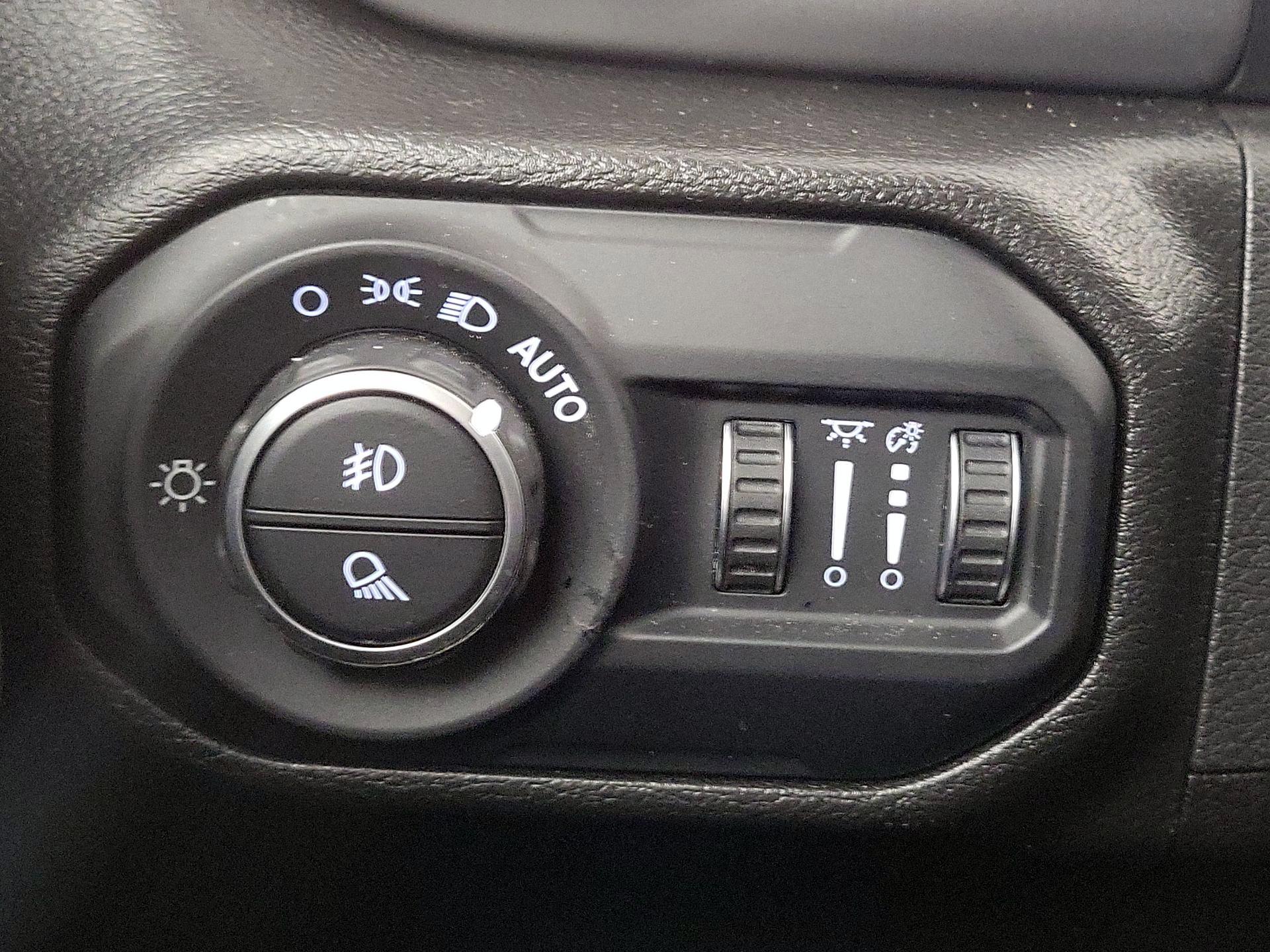 Thumbnail: 2022 Jeep Gladiator - 13