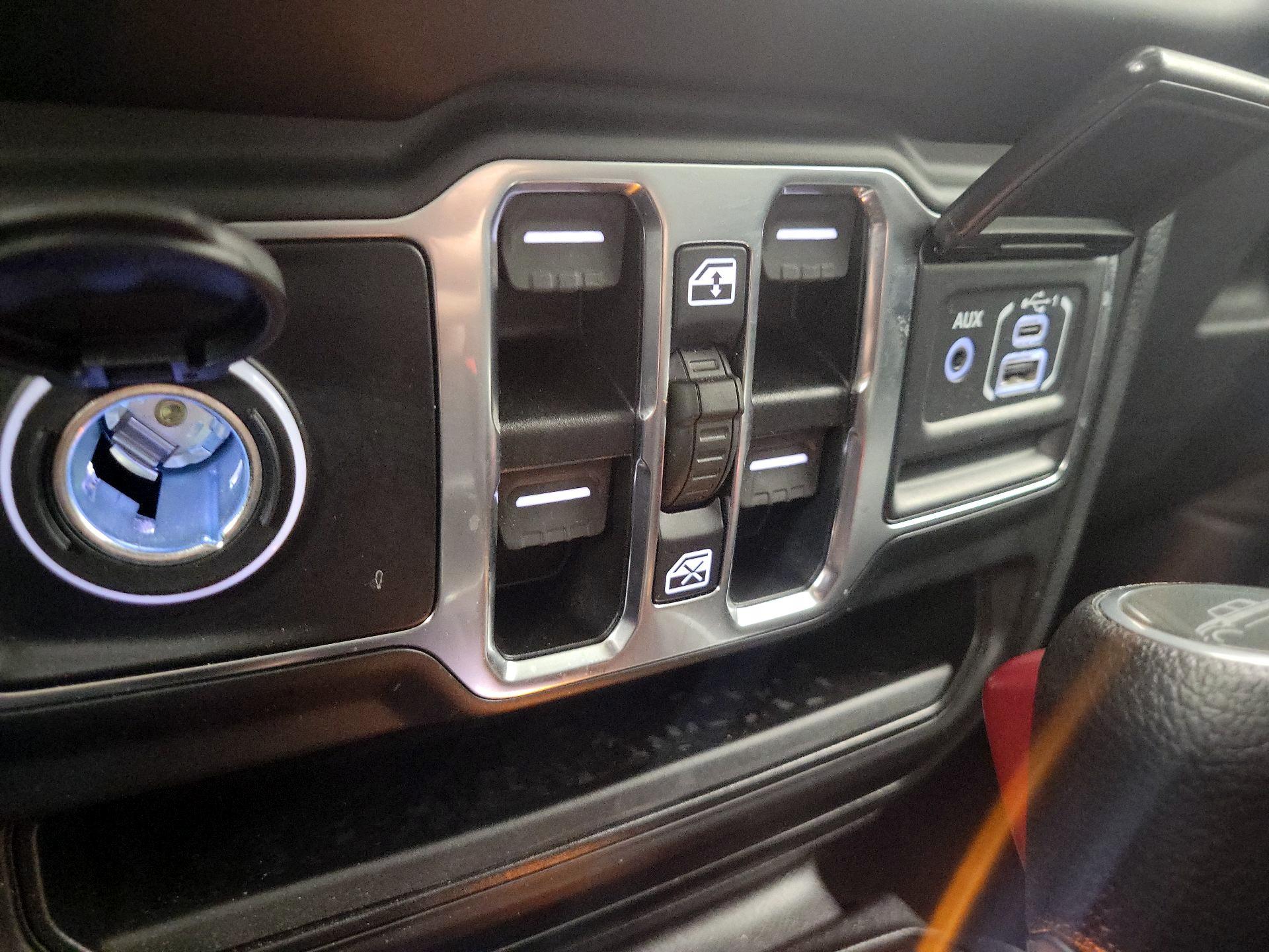 Thumbnail: 2022 Jeep Gladiator - 18