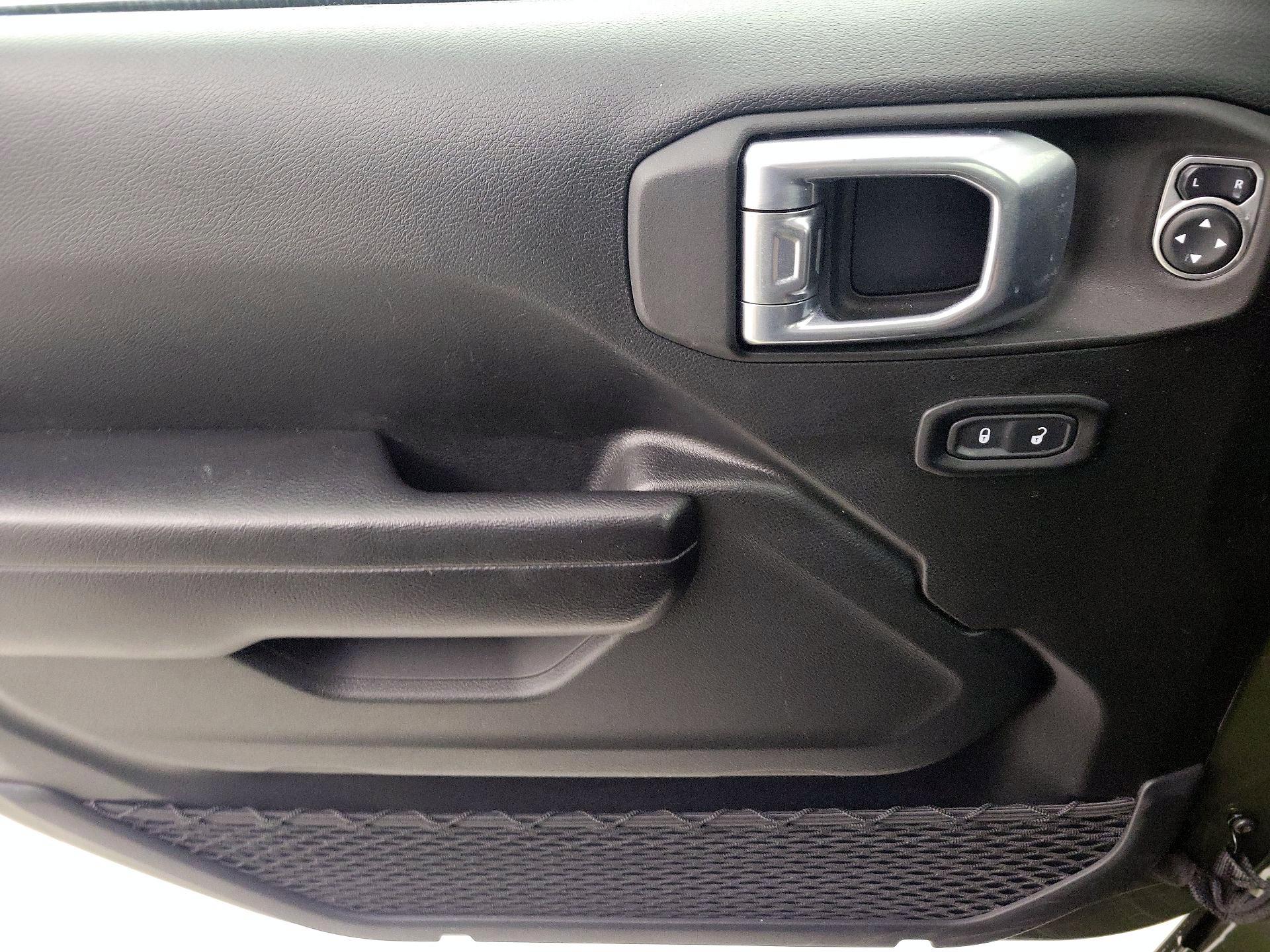 Thumbnail: 2021 Jeep Wrangler - 12