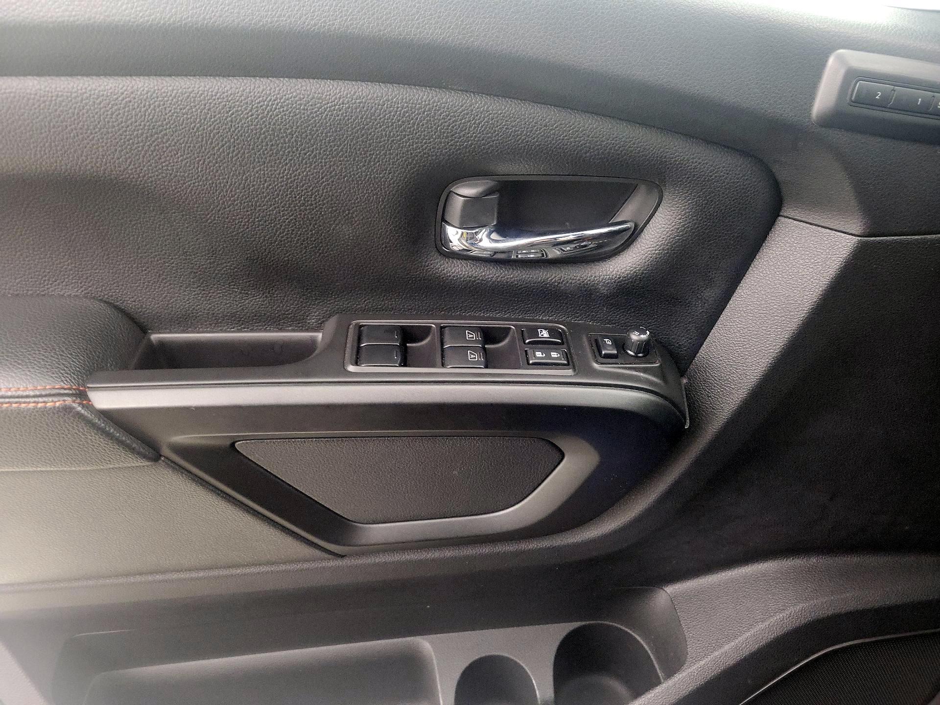 Thumbnail: 2021 Nissan Titan - 12