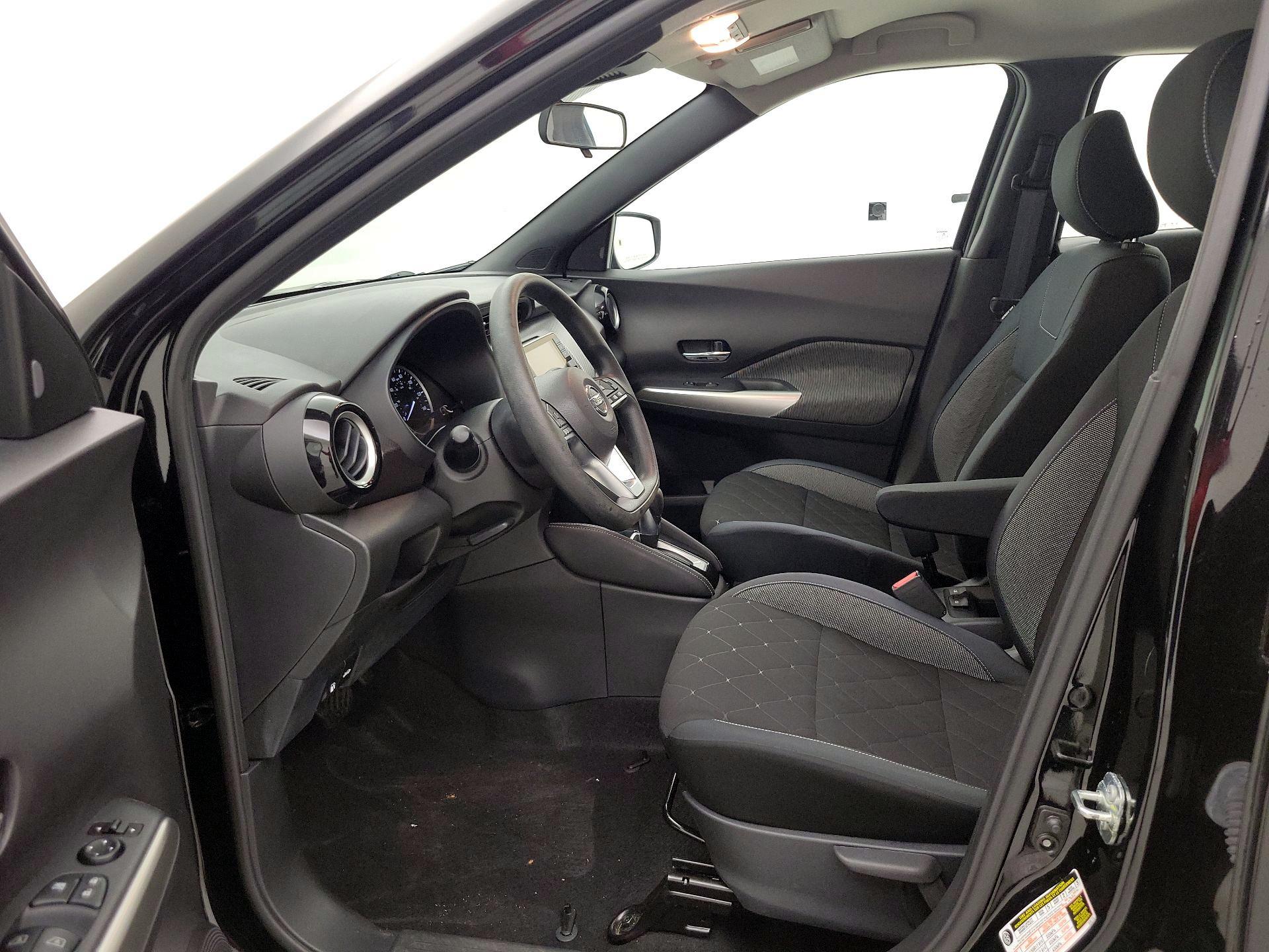 Thumbnail: 2020 Nissan Kicks - 11