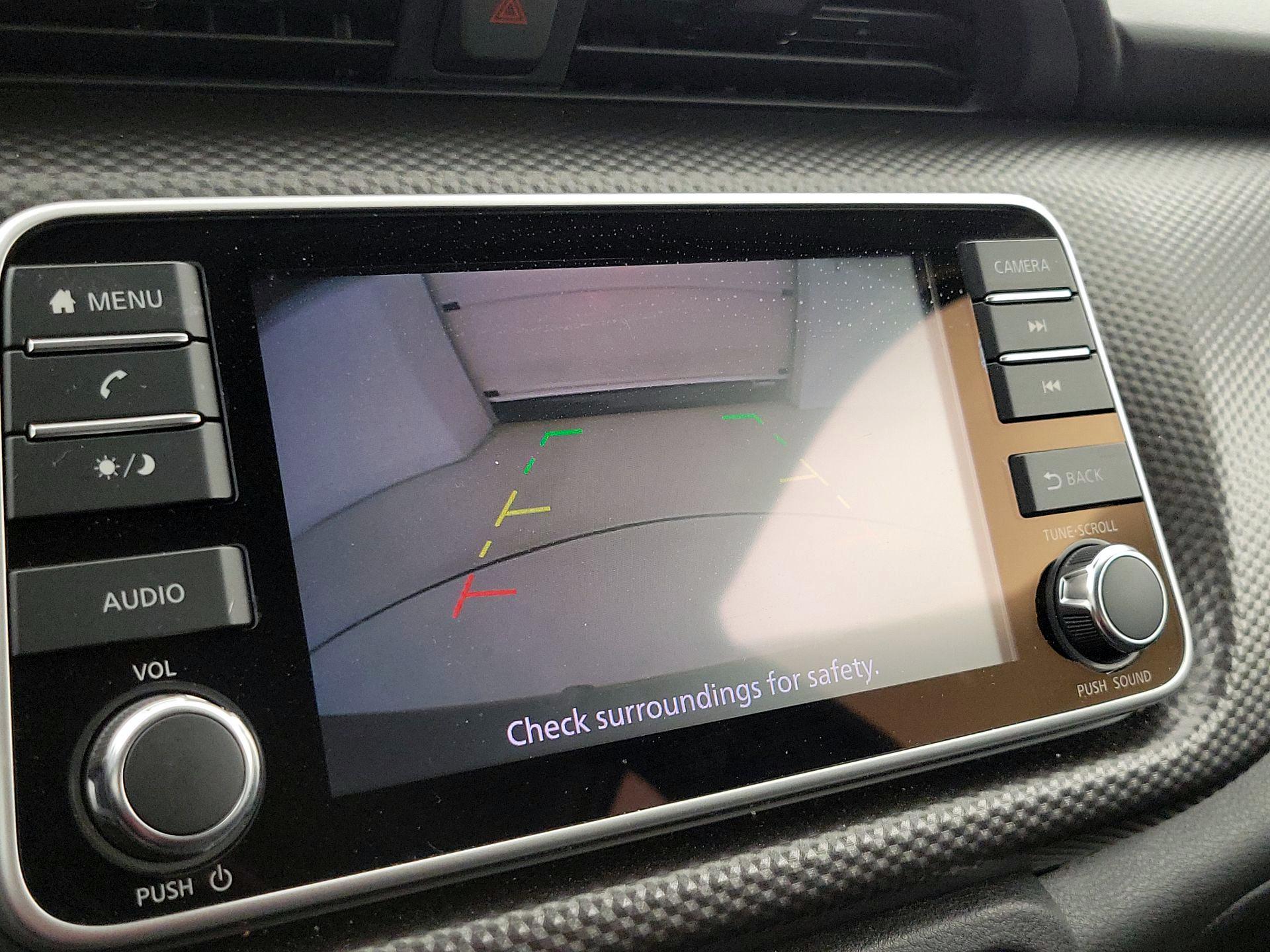 Thumbnail: 2020 Nissan Kicks - 14