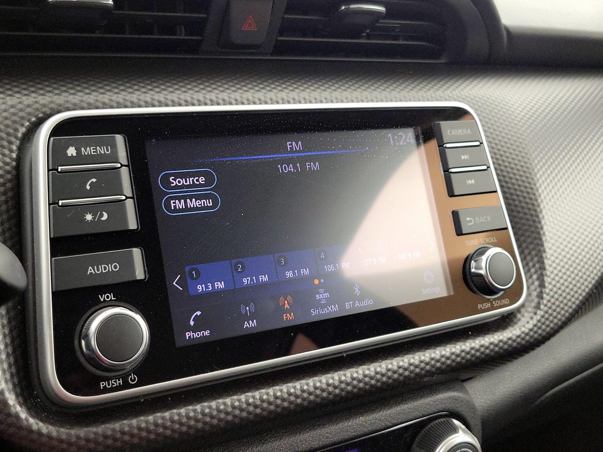 Thumbnail: 2020 Nissan Kicks - 15