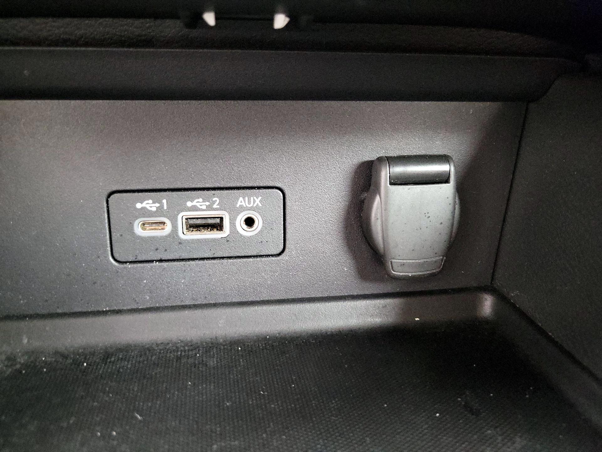 Thumbnail: 2023 Nissan Sentra - 18