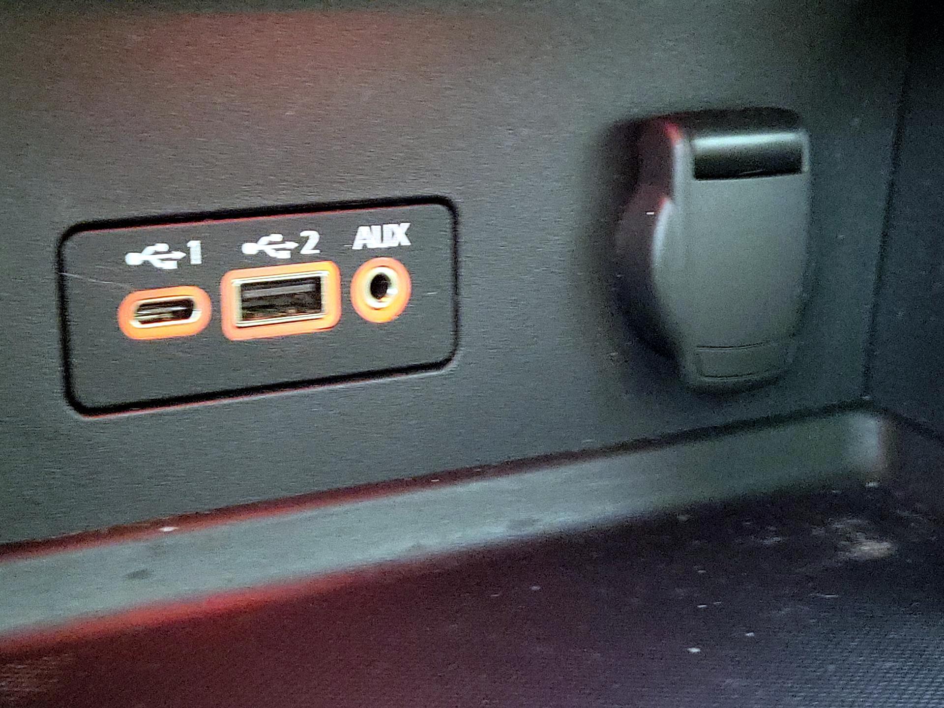 Thumbnail: 2023 Nissan Sentra - 18