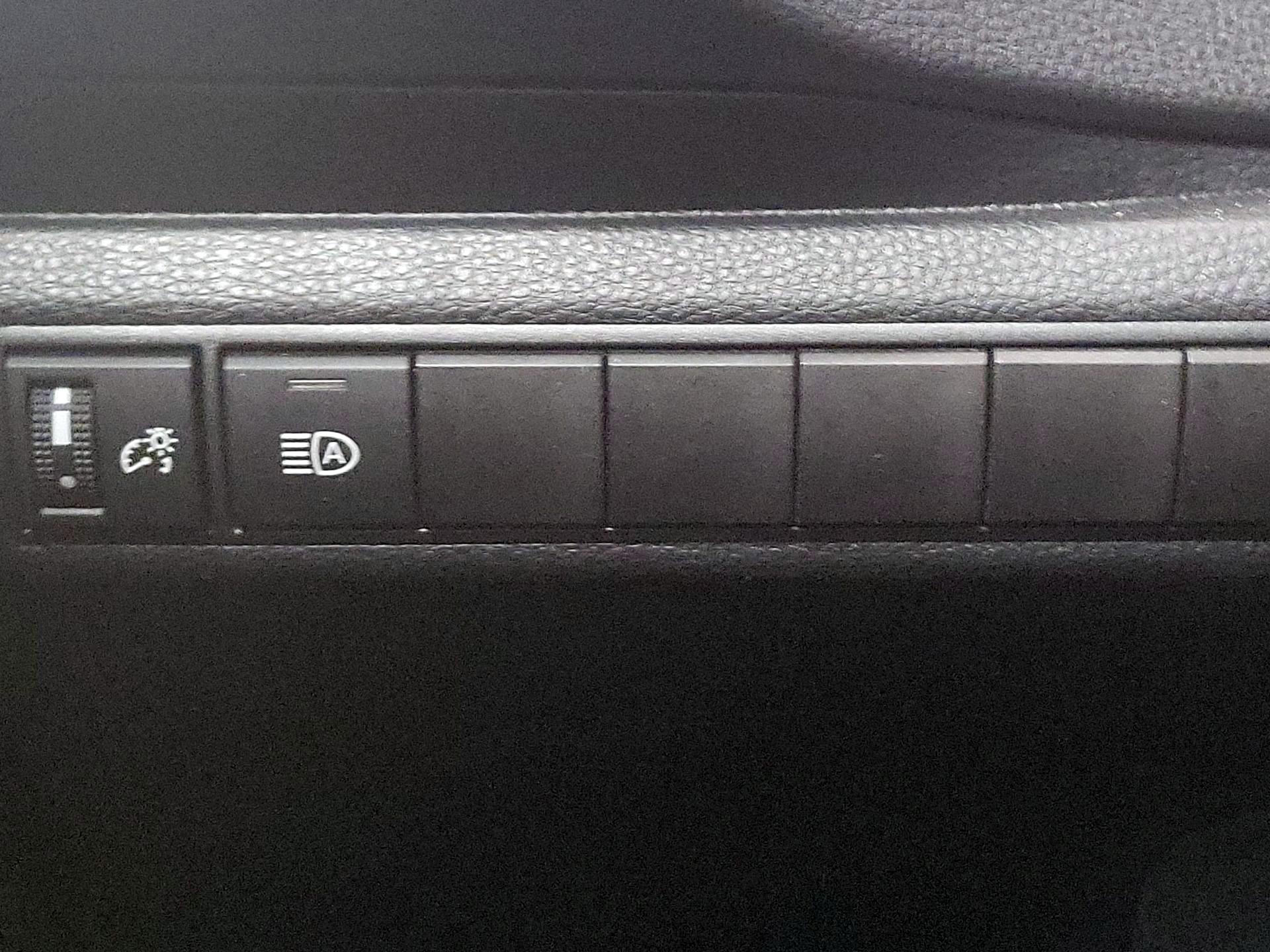 Thumbnail: 2024 Toyota Corolla - 13