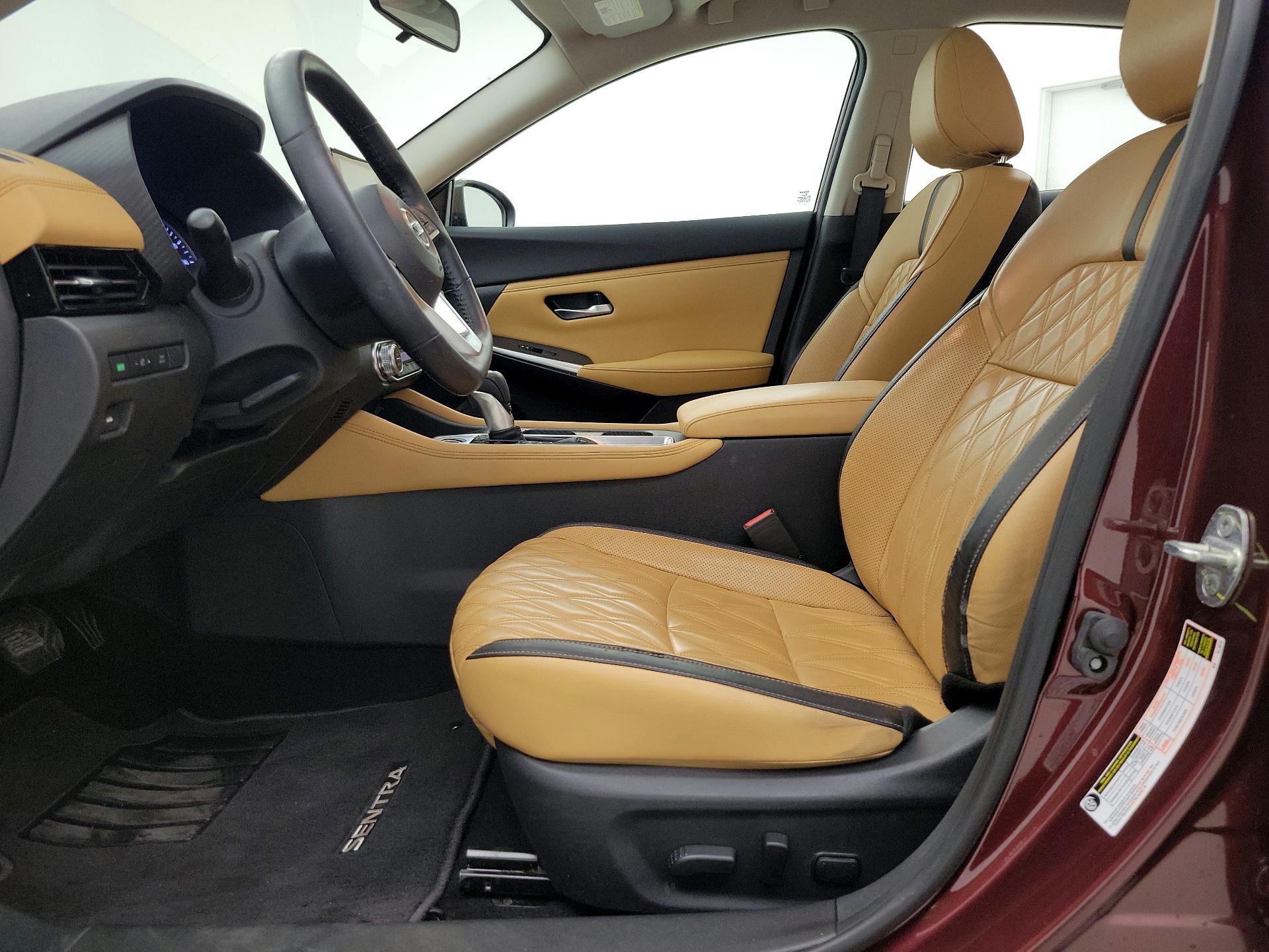 Thumbnail: 2020 Nissan Sentra - 11