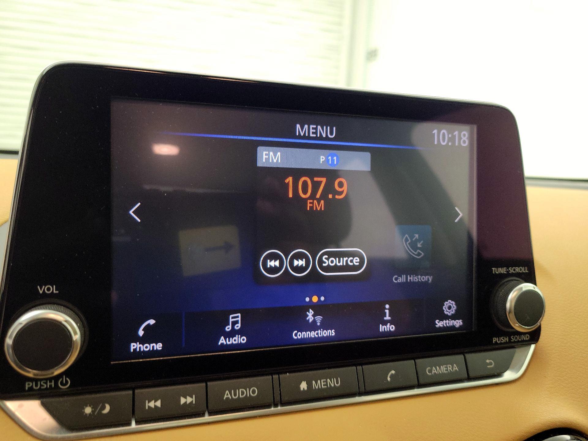 Thumbnail: 2020 Nissan Sentra - 15