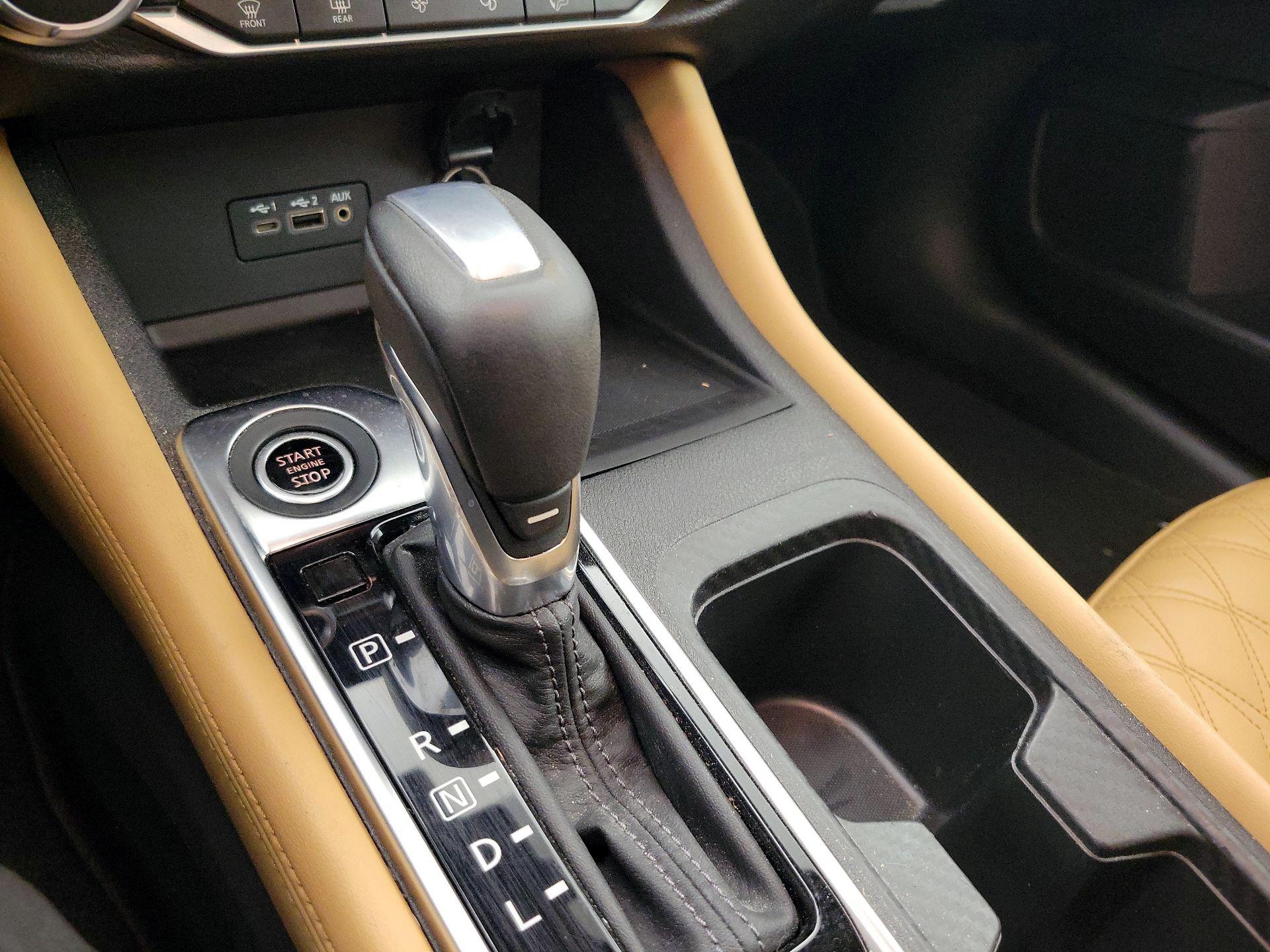 Thumbnail: 2020 Nissan Sentra - 17