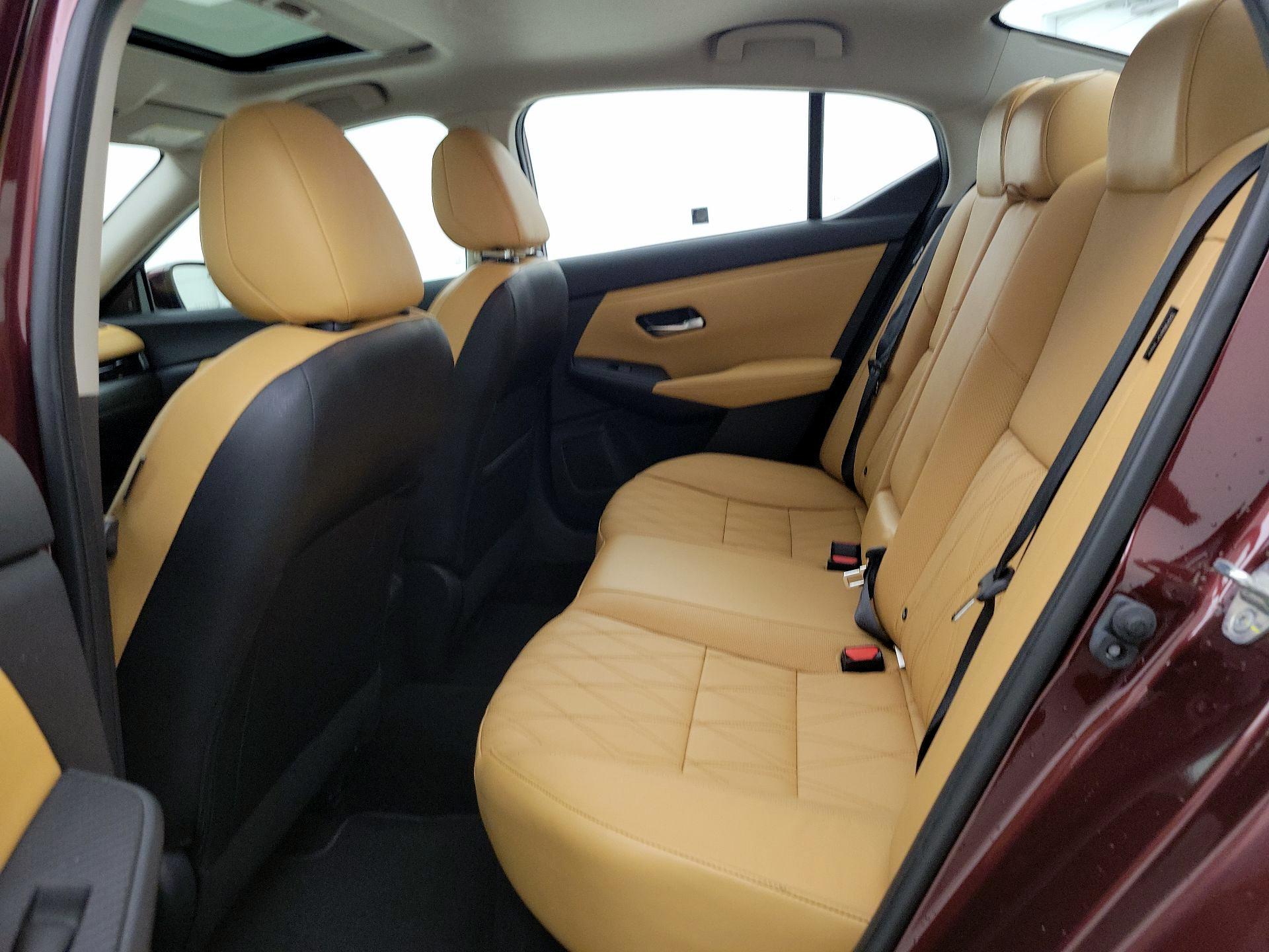 Thumbnail: 2020 Nissan Sentra - 20