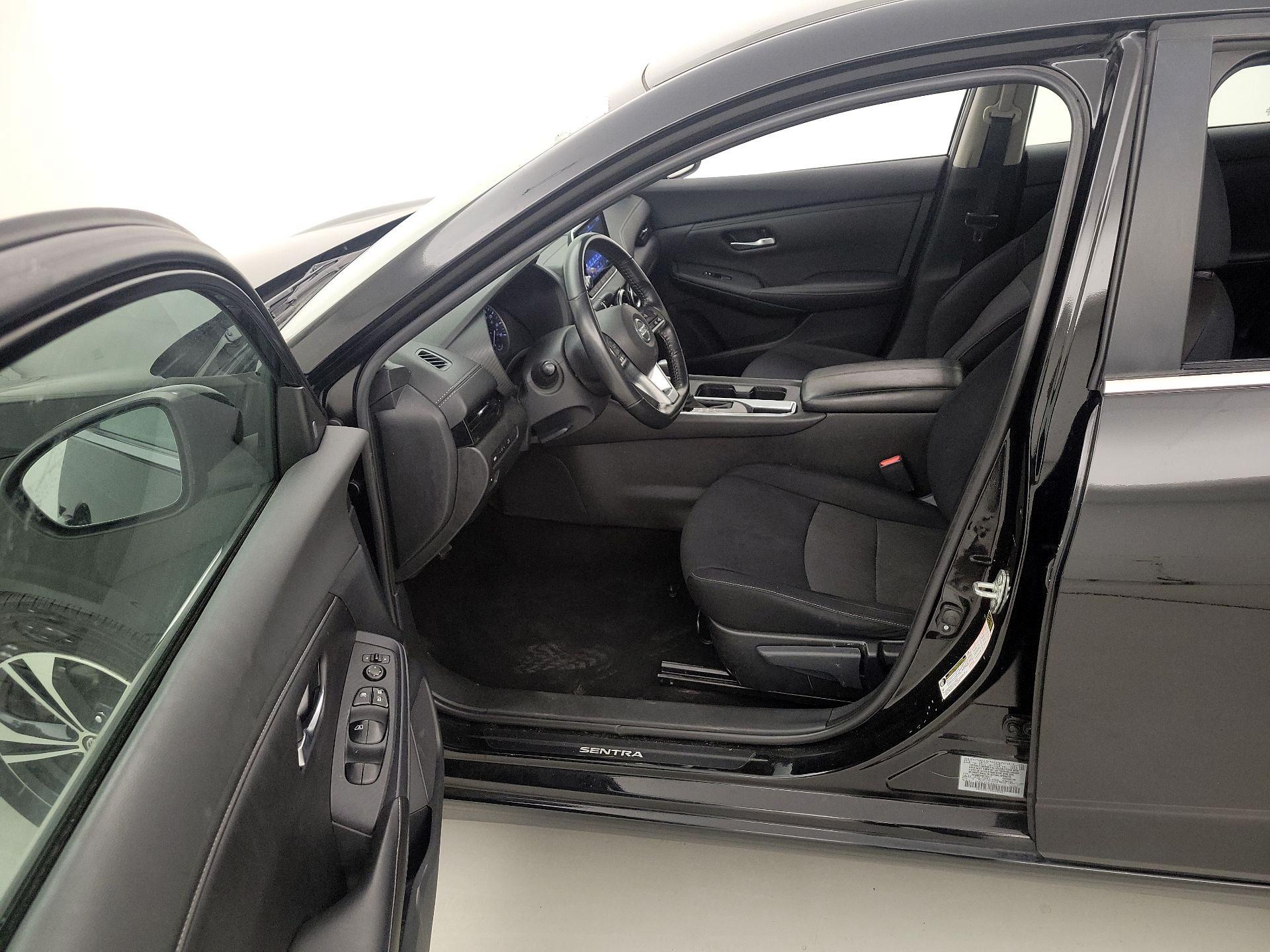 Thumbnail: 2022 Nissan Sentra - 11