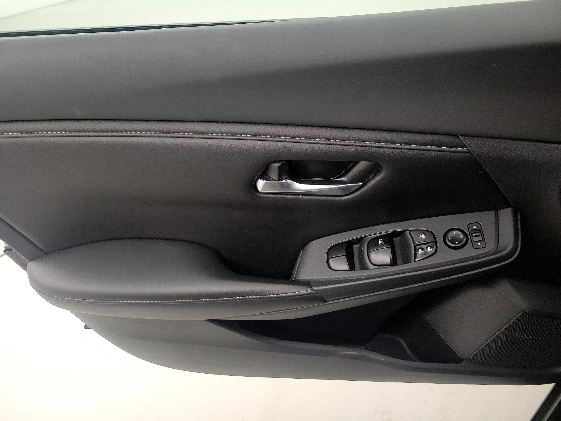 Thumbnail: 2022 Nissan Sentra - 12