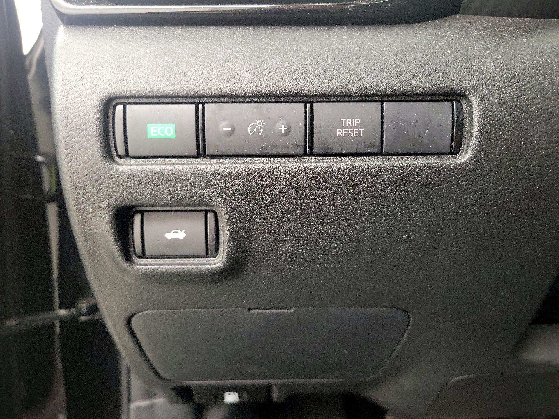 Thumbnail: 2022 Nissan Sentra - 13